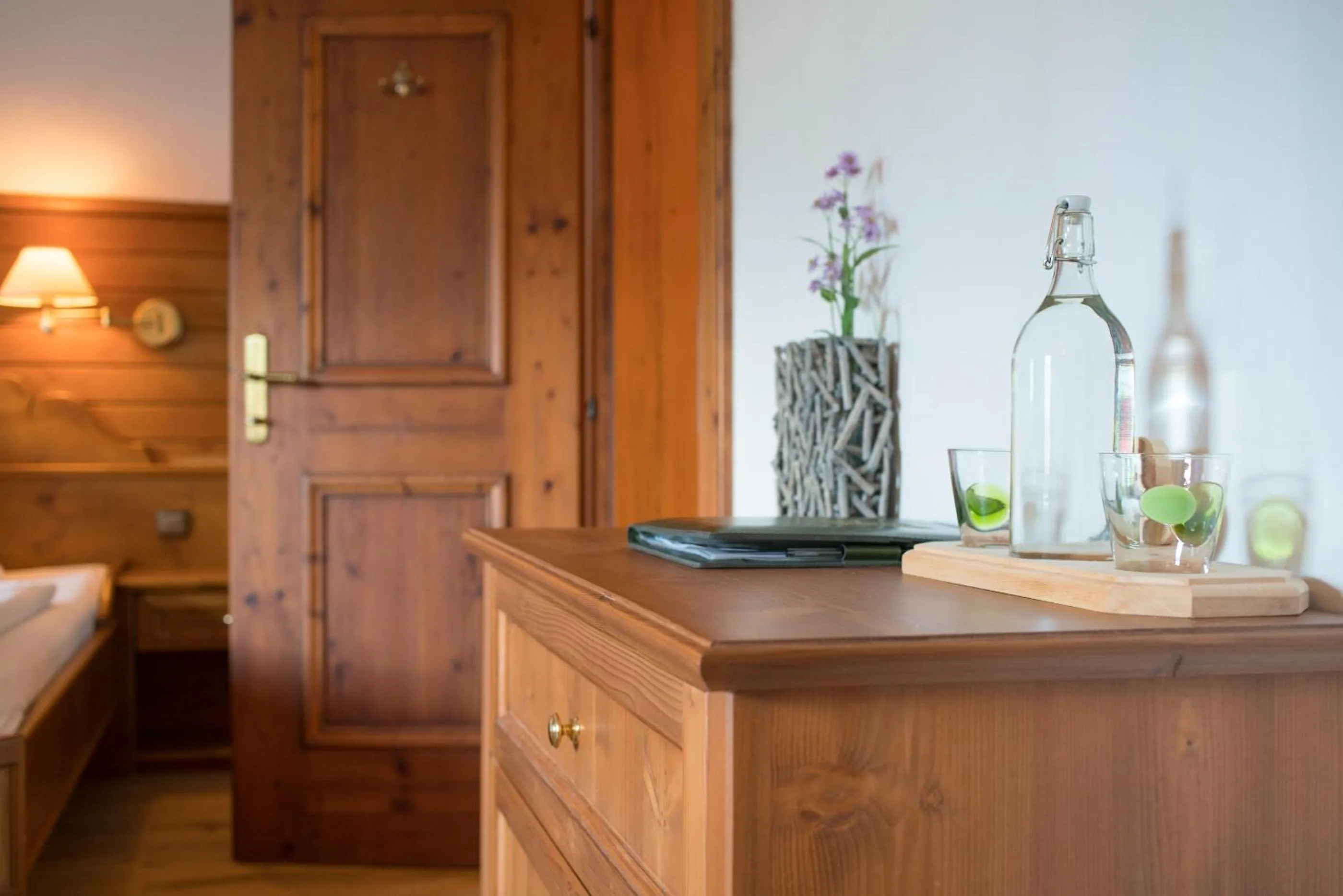 Photo of the whole room in Hotel Zur Post