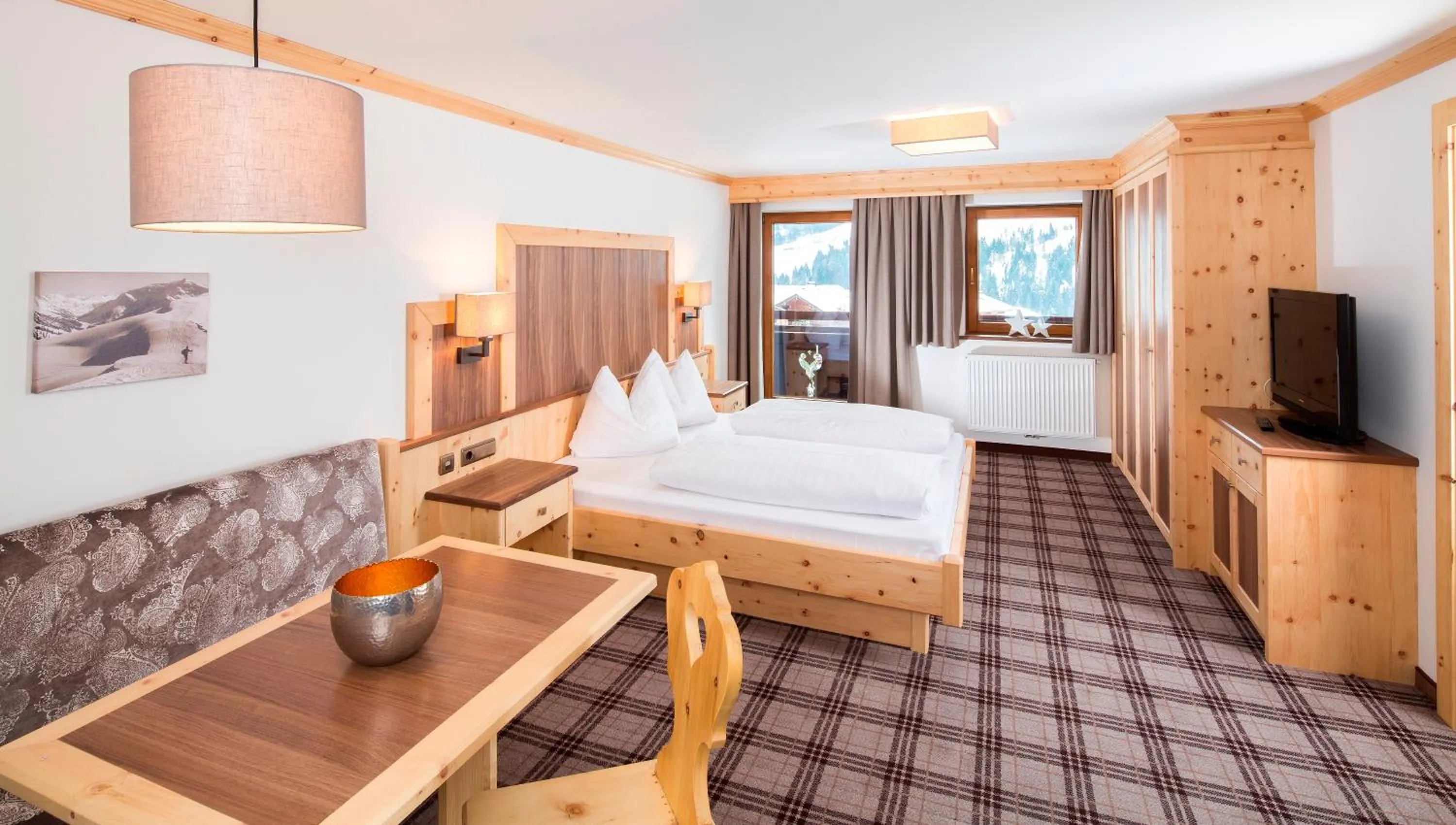 Photo of the whole room, Bed in Hotel Zur Post