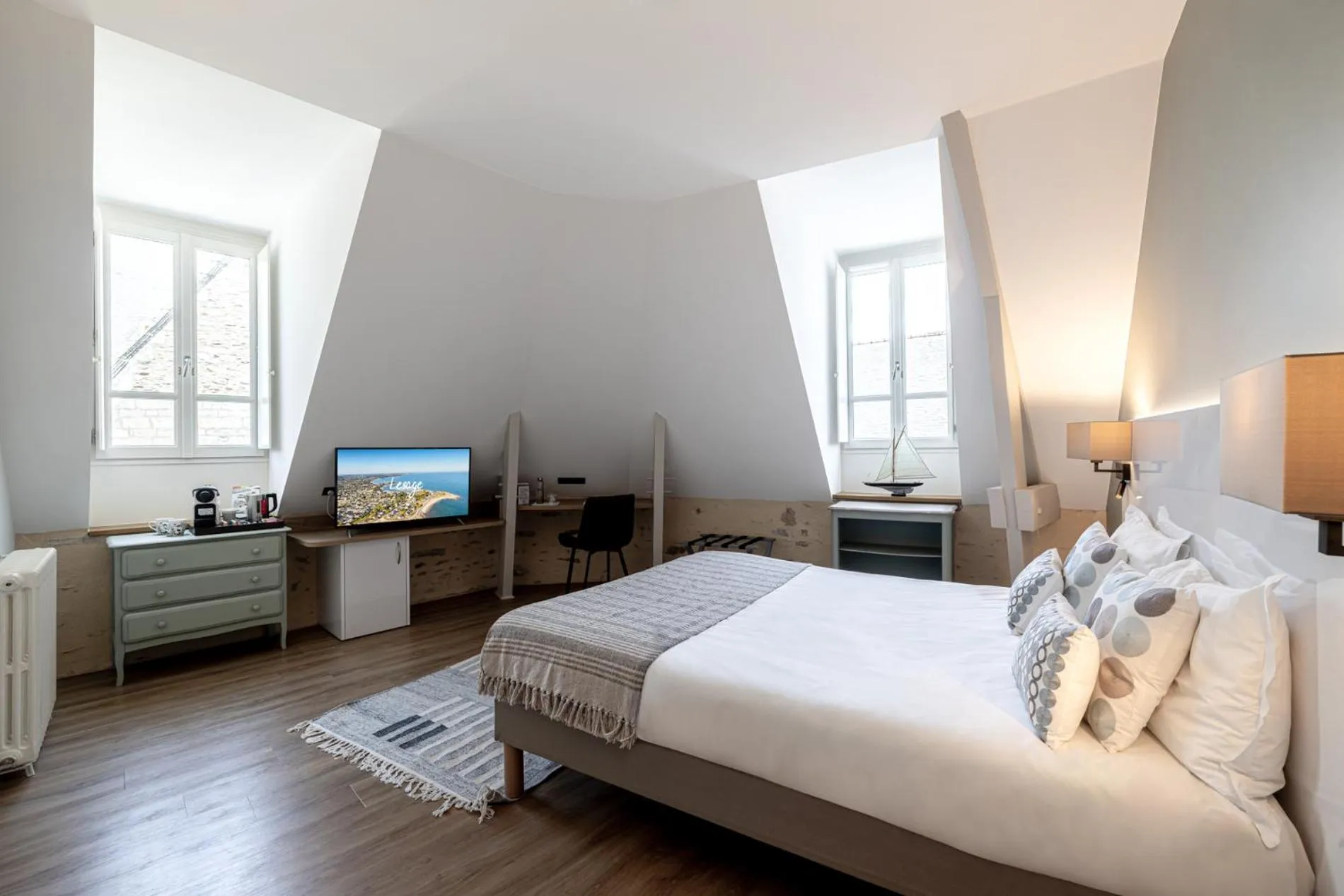 Bed in Hotel Restaurant Lesage