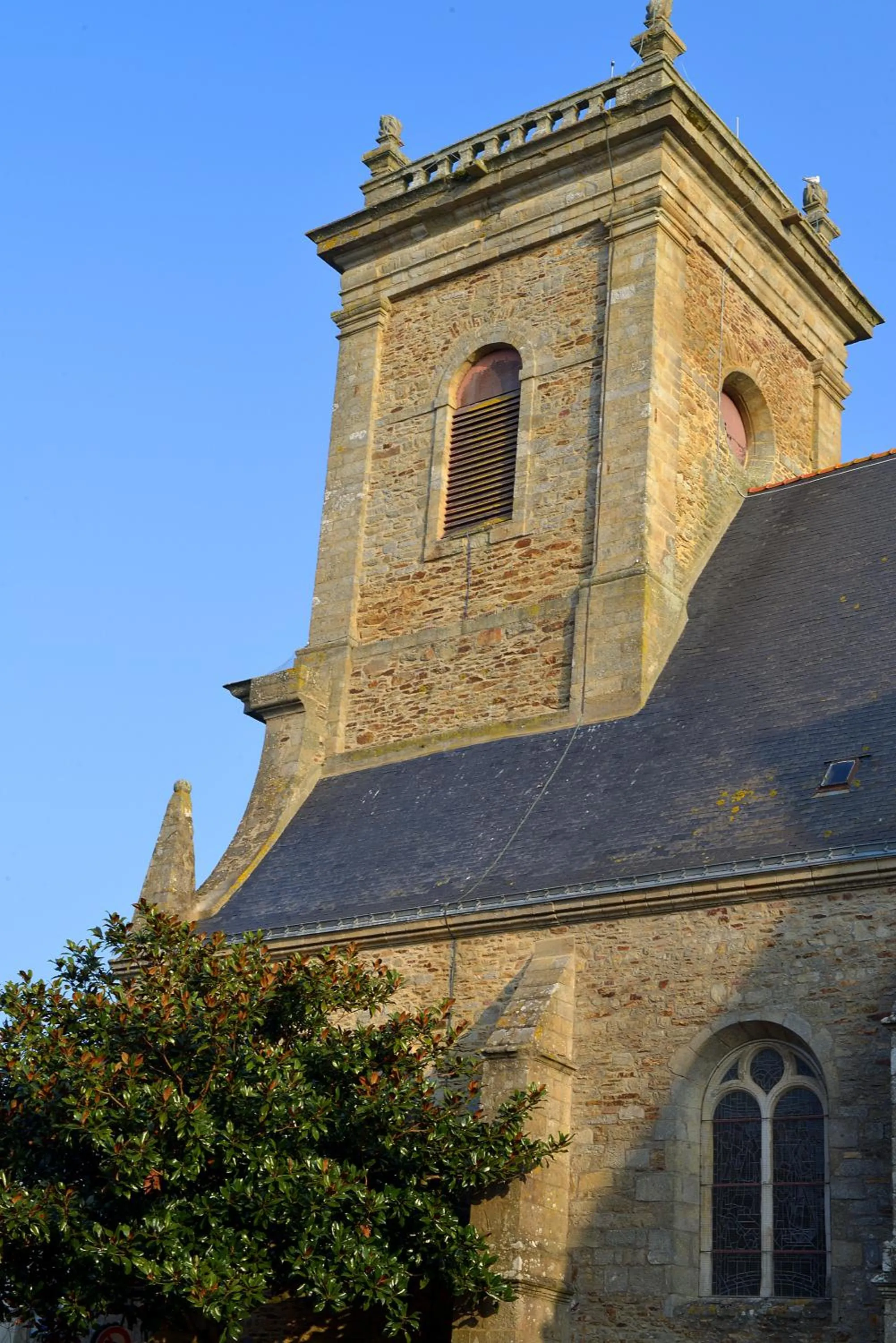 Property building in Hotel Restaurant Lesage