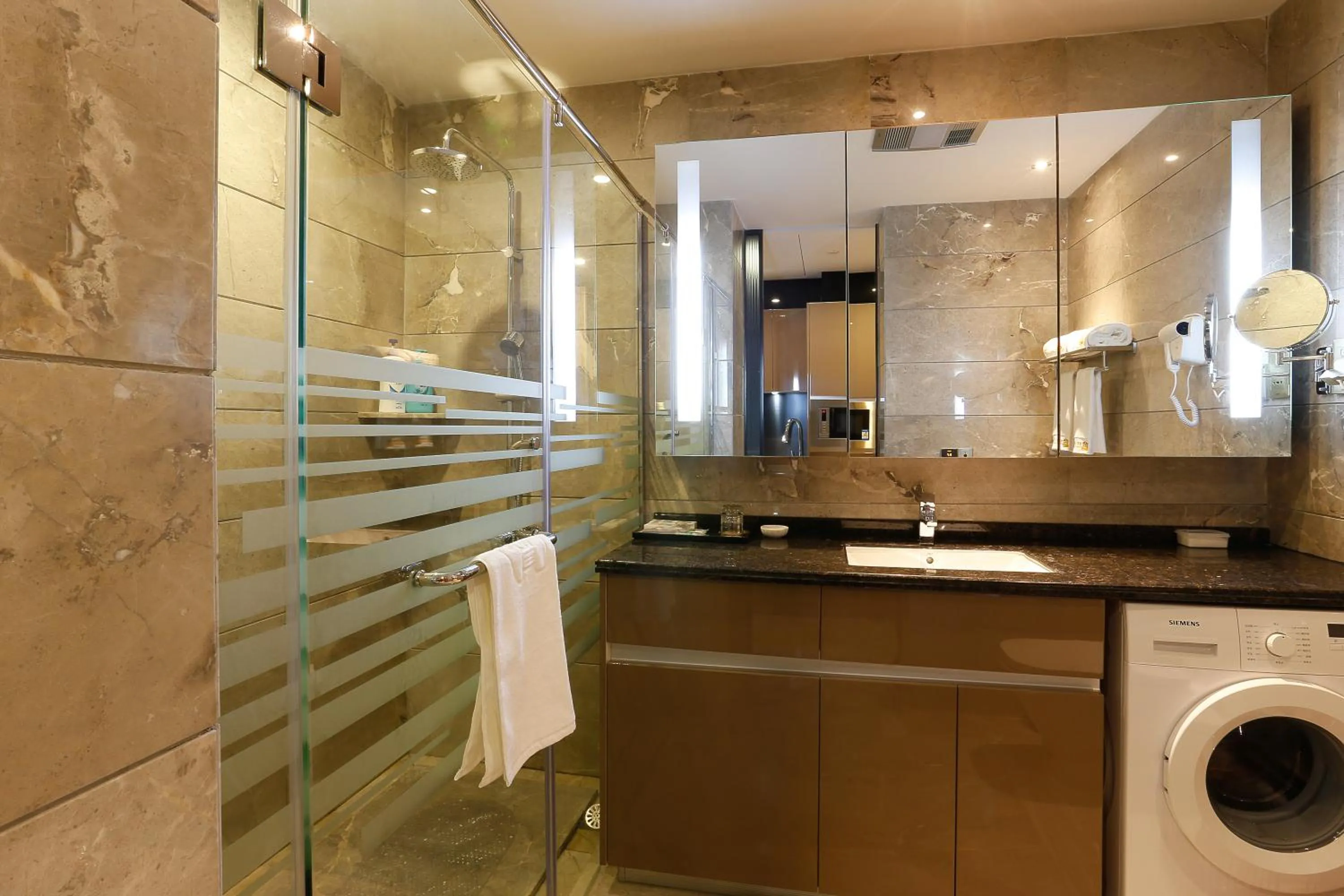 Bathroom in Boman Holiday Apartment Beijing Road Jie Deng Du Hui Branch