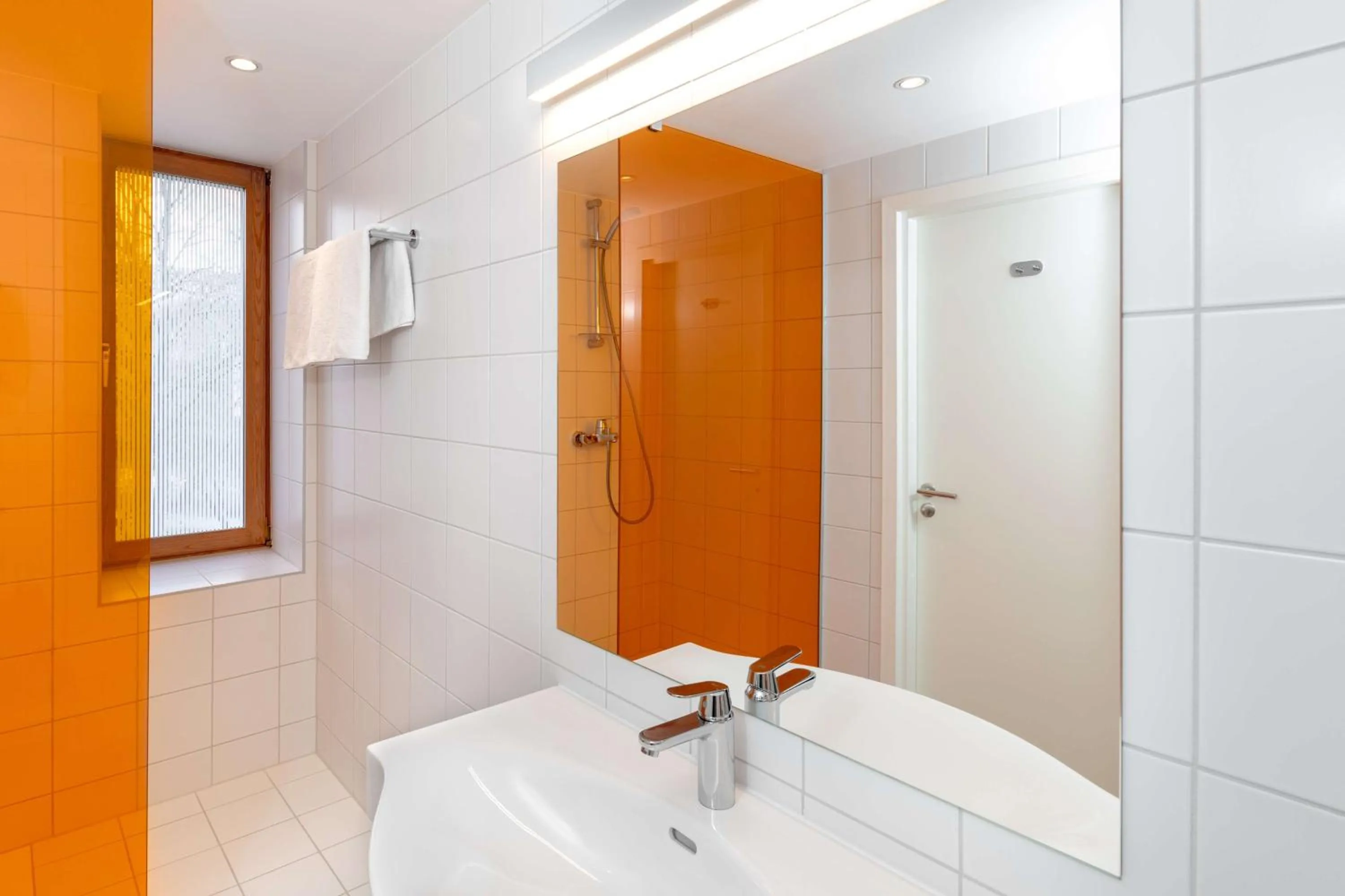 Shower in Park Inn by Radisson Meriton Conference & Spa Hotel Tallinn