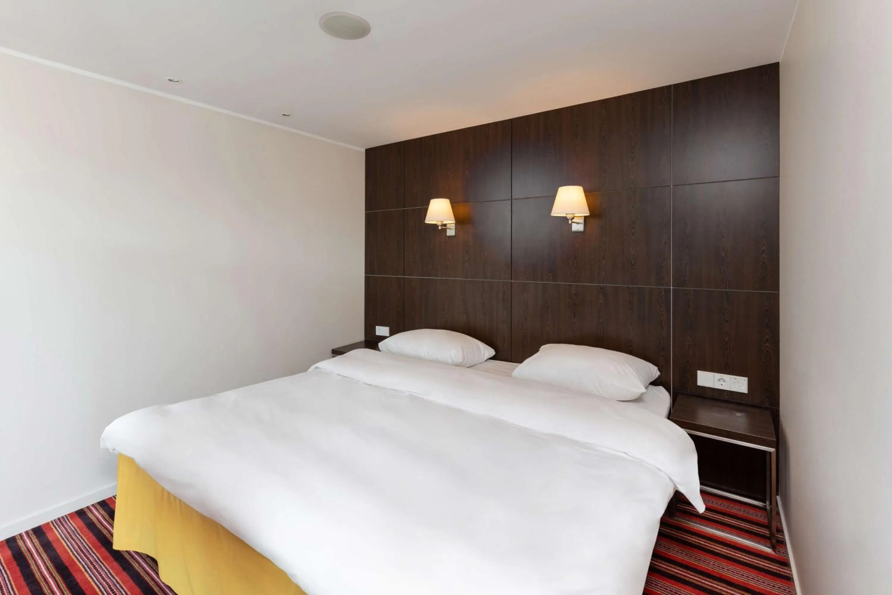 Photo of the whole room, Bed in Park Inn by Radisson Meriton Conference & Spa Hotel Tallinn