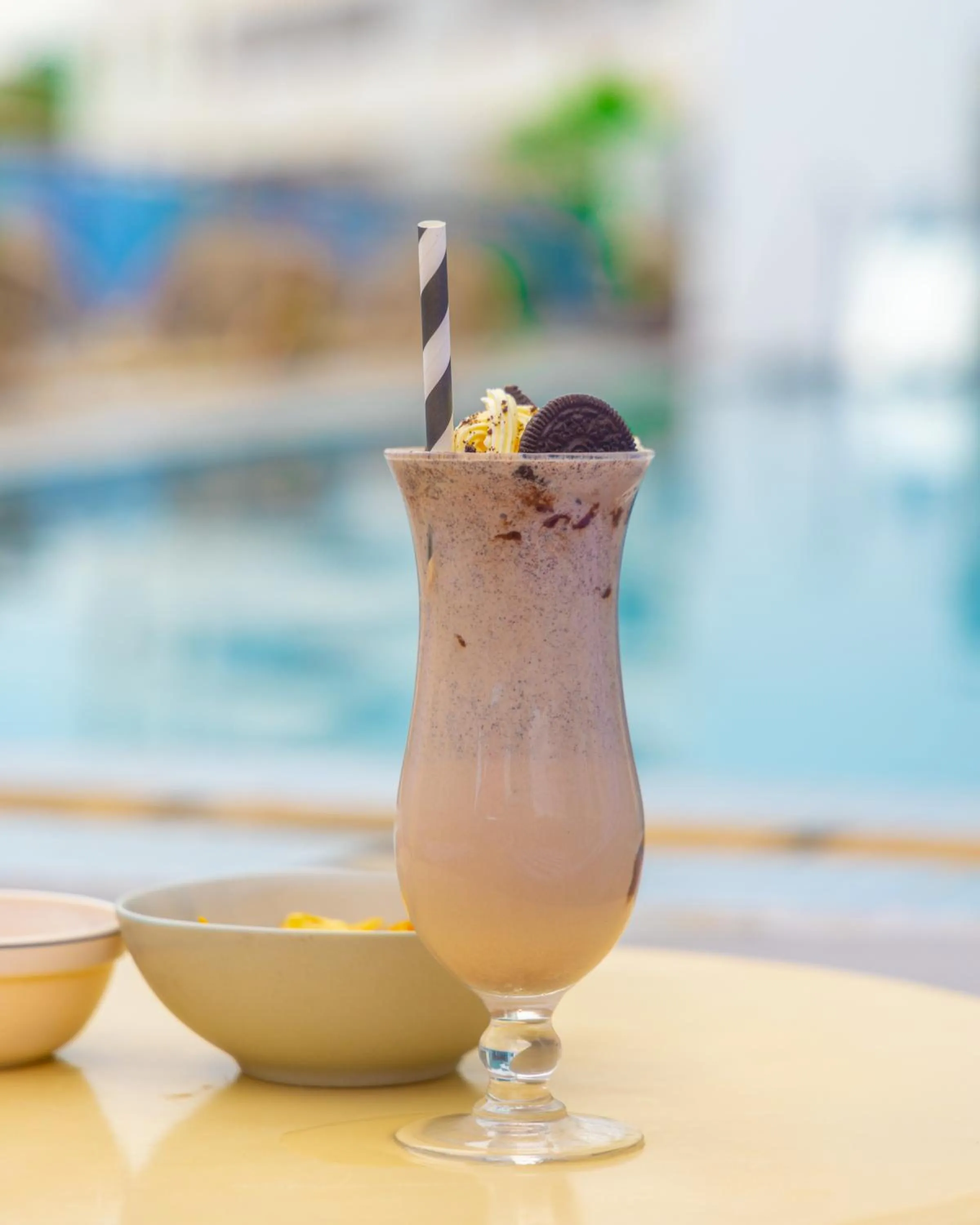 Restaurant/places to eat in Hotel Sapphire