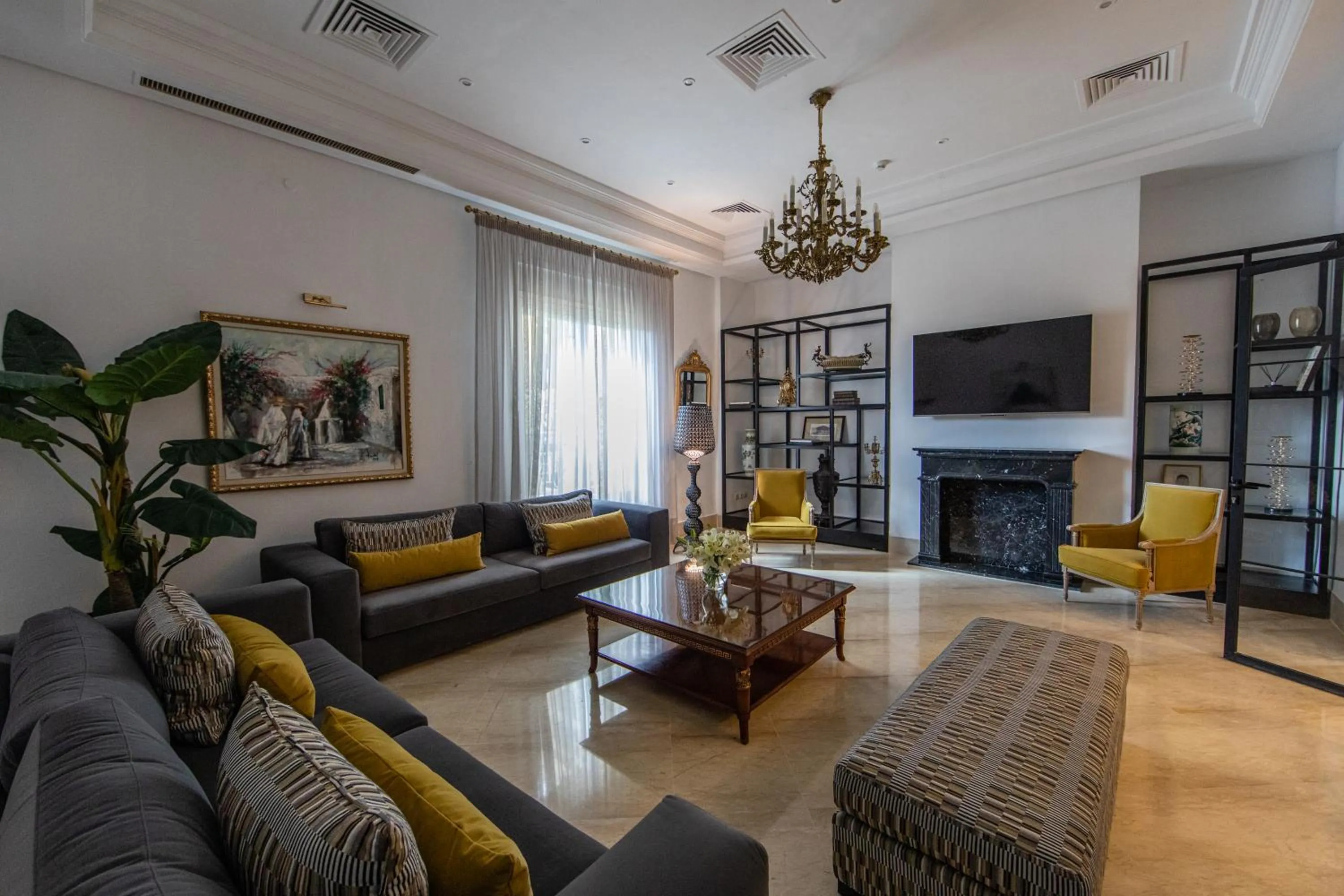 Day in Acropole Tunis