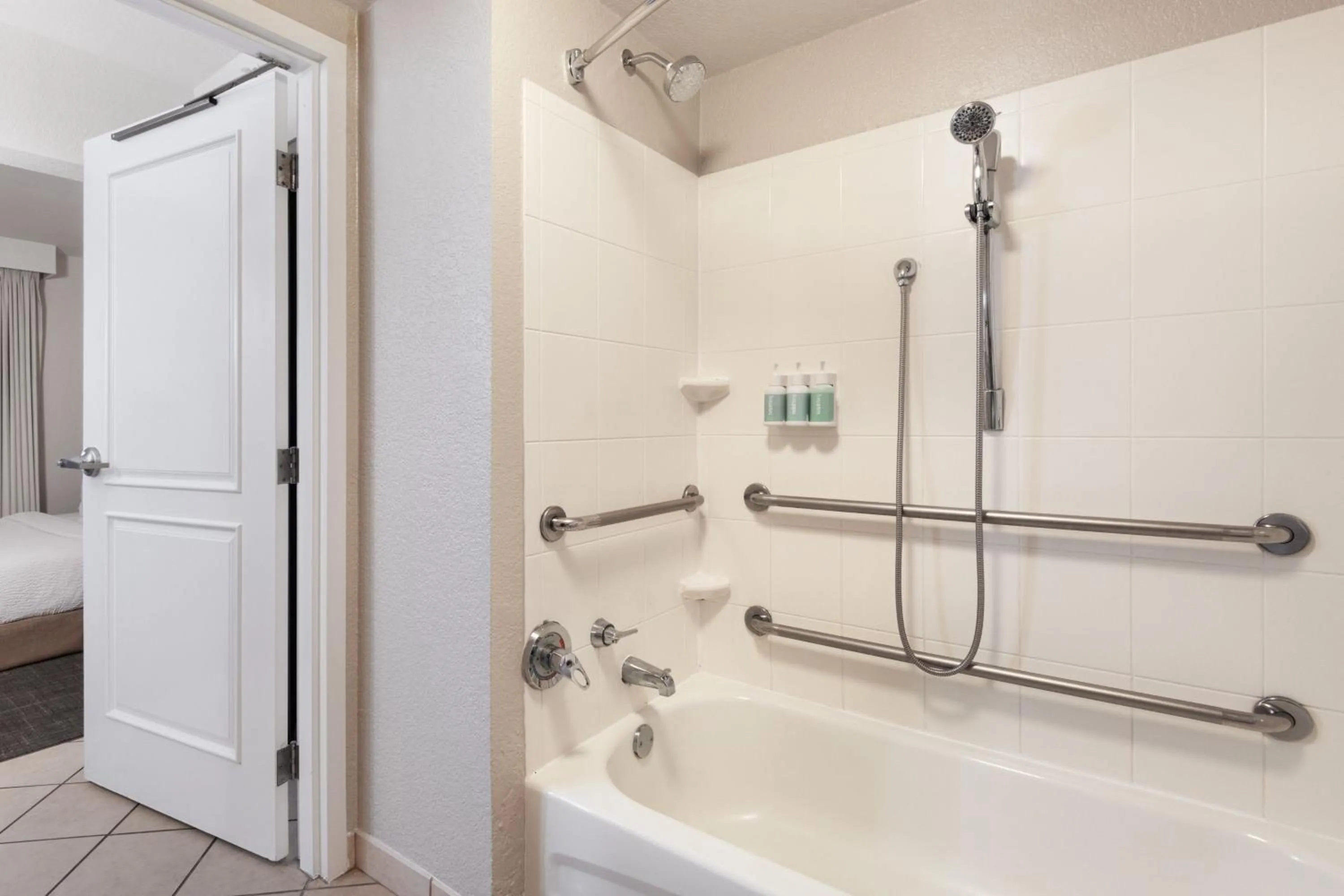 Bathroom in Residence Inn by Marriott Daytona Beach Speedway/Airport