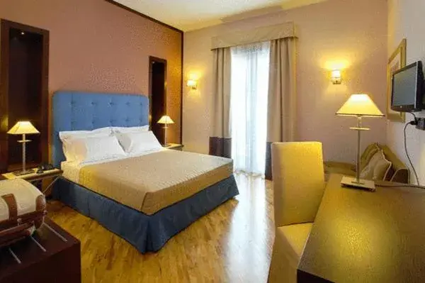 Standard Double or Twin Room in Hotel Messenion Standard Double or Twin Room in Hotel Messenion