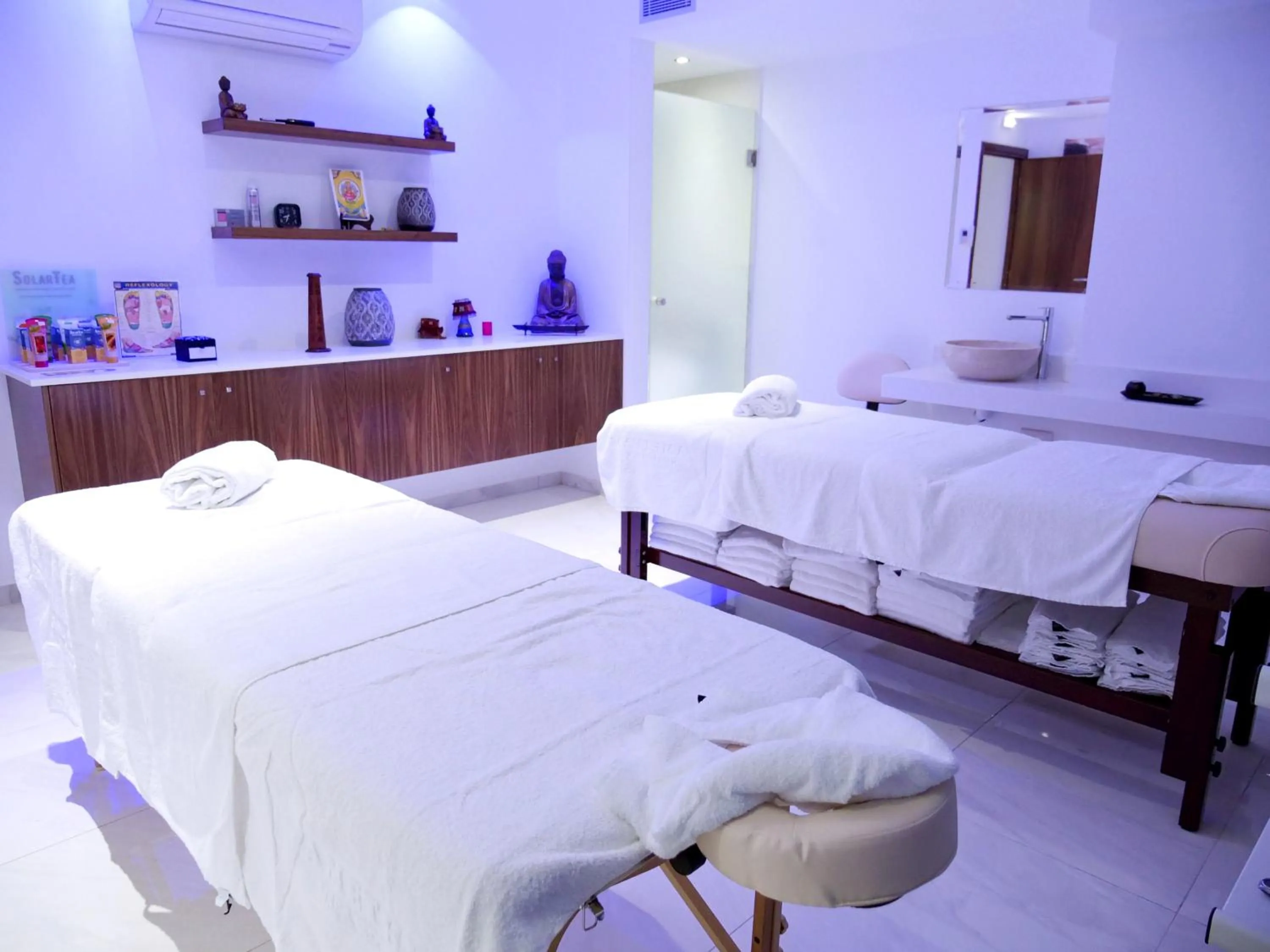 Massage, Bed in Amethyst Napa Hotel & Spa