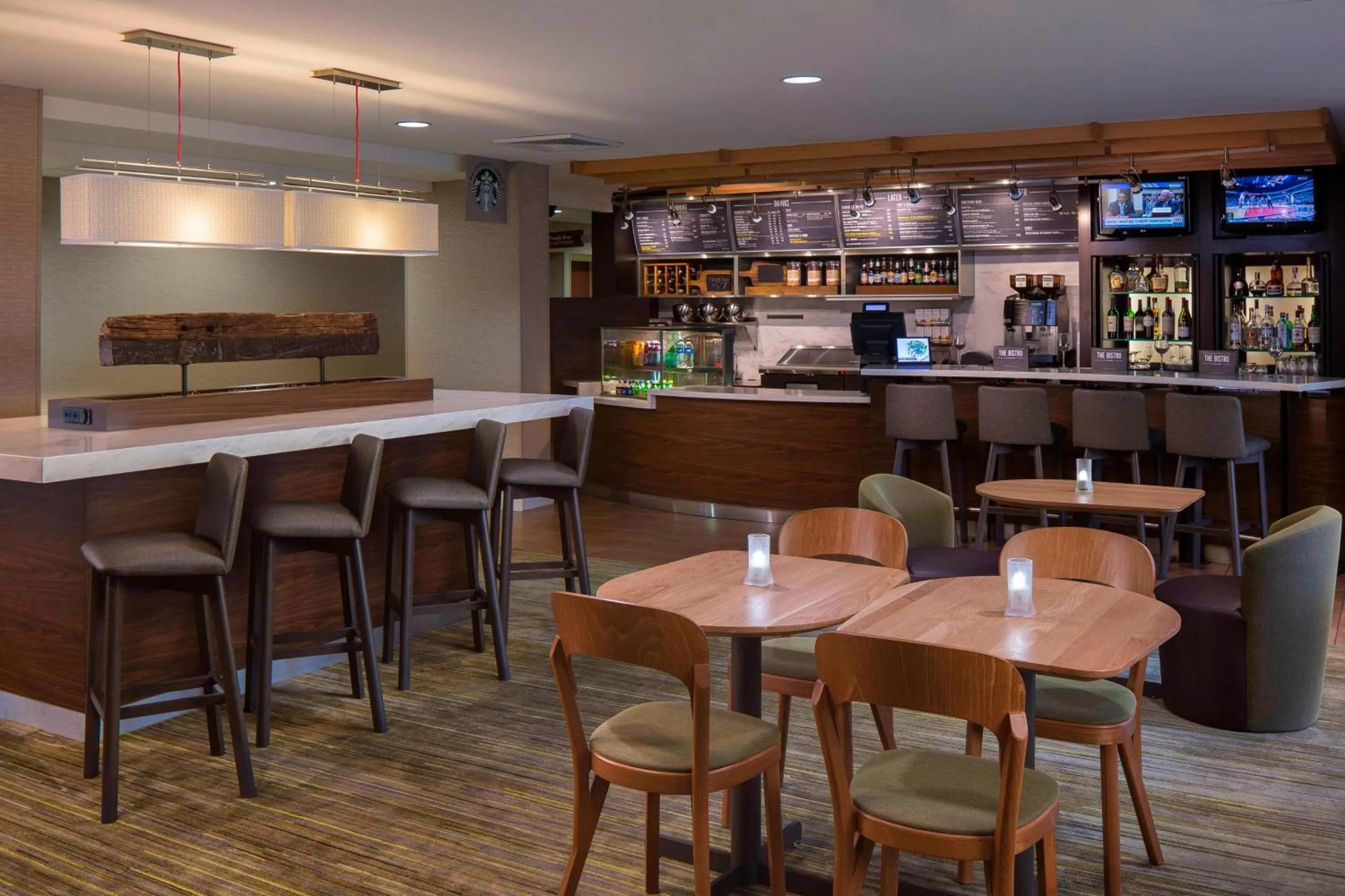 Breakfast in Courtyard by Marriott Daytona Beach Speedway/Airport