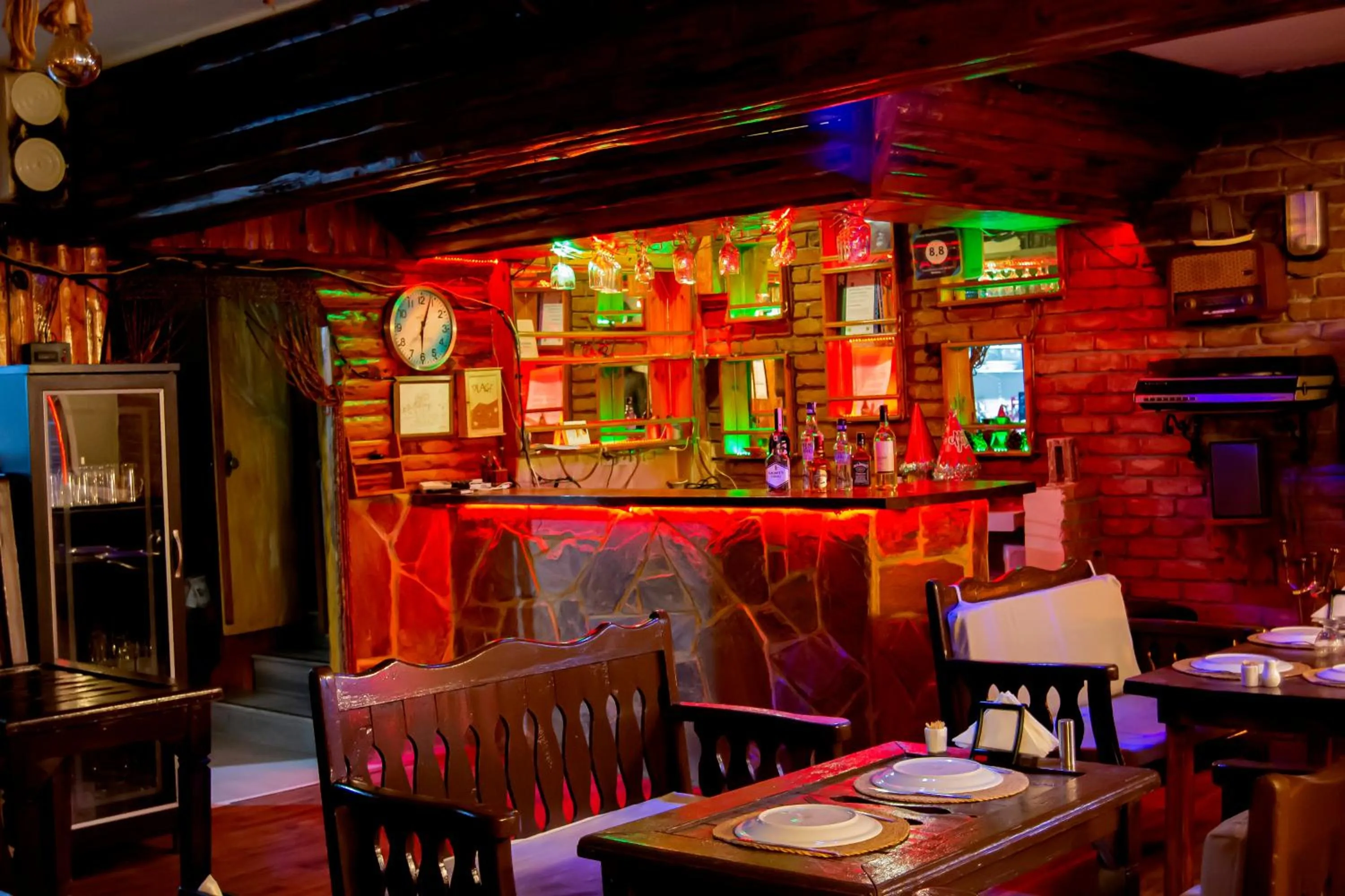 Communal lounge/ TV room in Kaltur Boutique Hotel