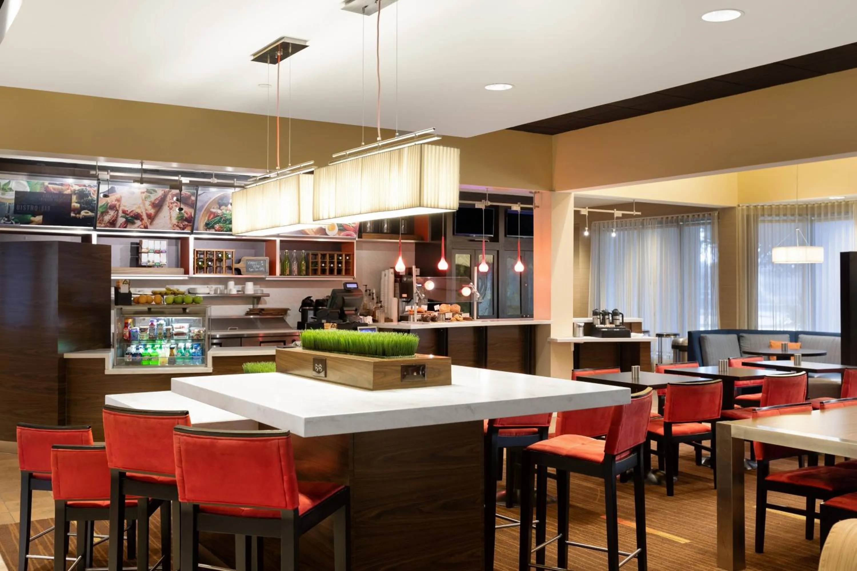 Restaurant/places to eat in Courtyard by Marriott Dallas-Fort Worth/Bedford