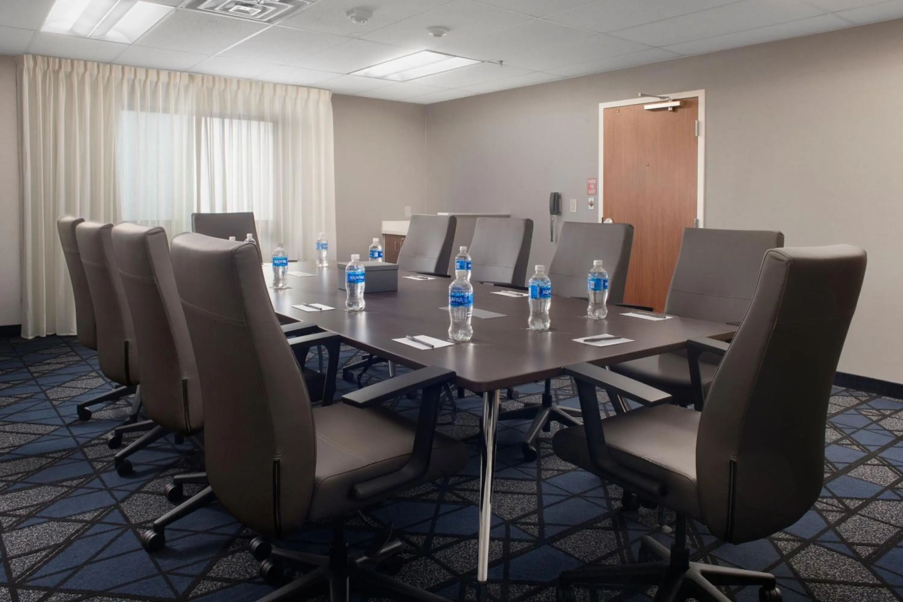 Meeting/conference room in Courtyard Dallas Las Colinas