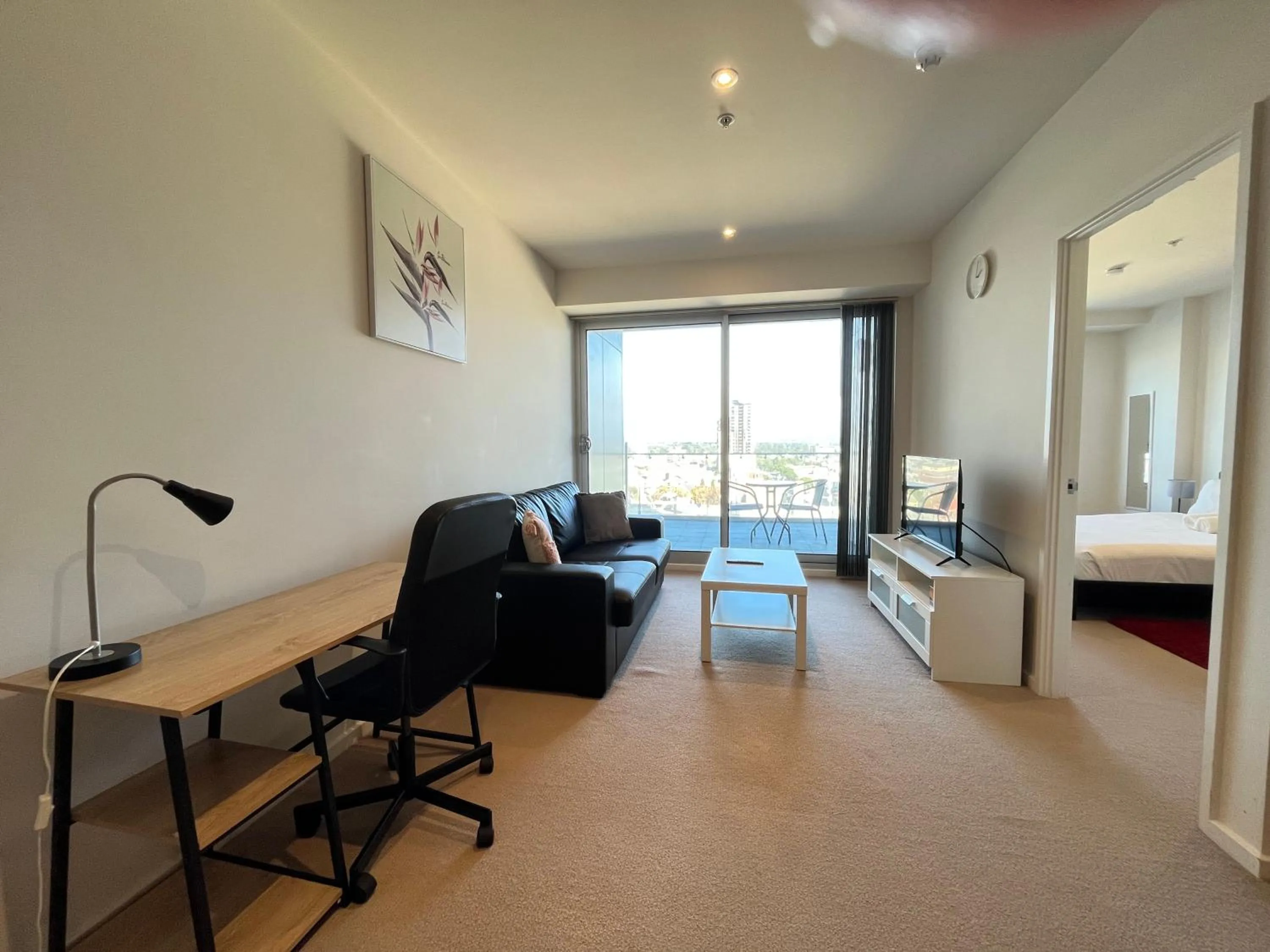 Bed in Tasha's Apartments on Morphett