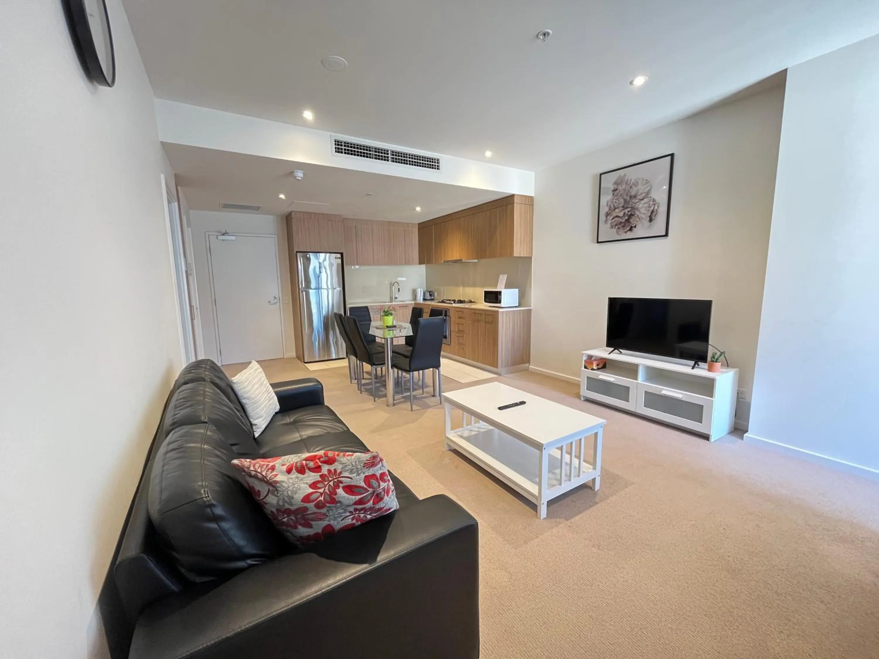 Tasha's Apartments on Morphett