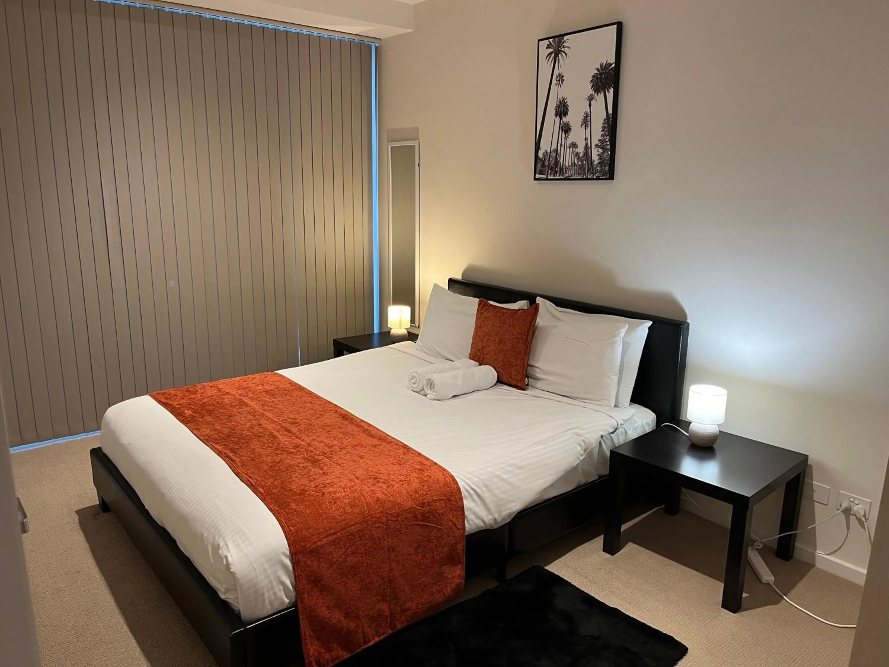 Bed in Tasha's Apartments on Morphett