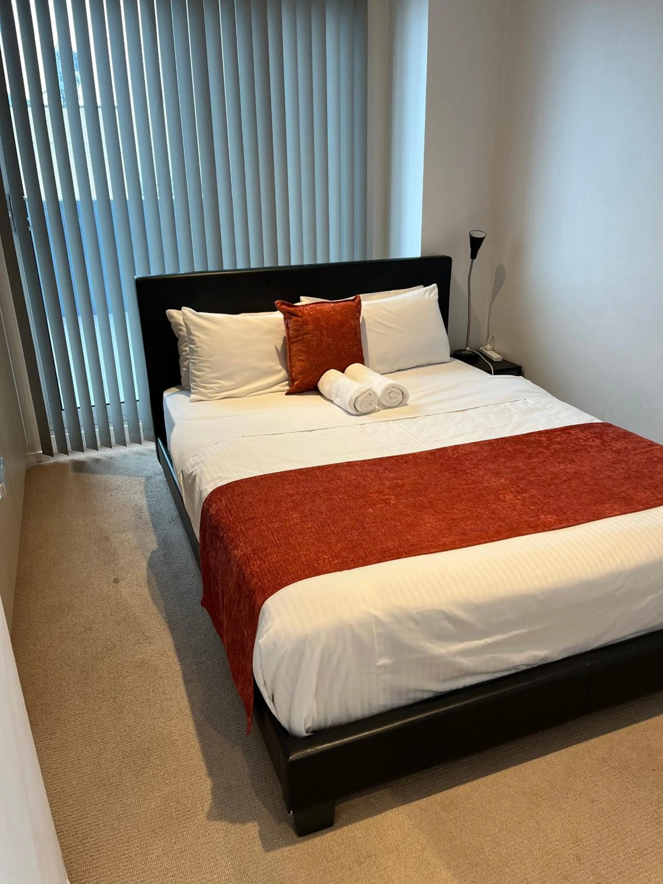 Bed in Tasha's Apartments on Morphett