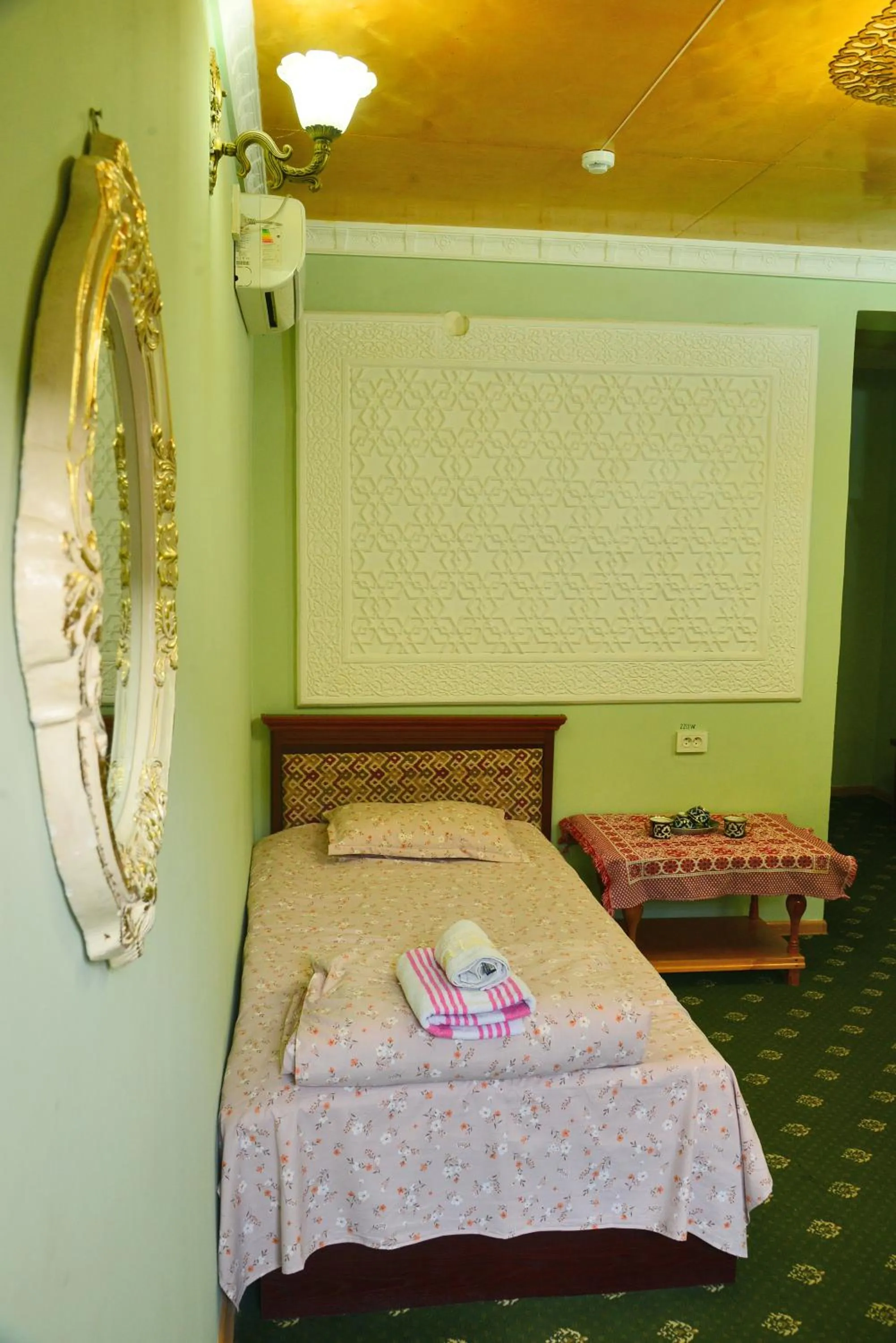 View (from property/room), Bed in Best Hotel Nasriddin Navruz 1 Minut way till Old City