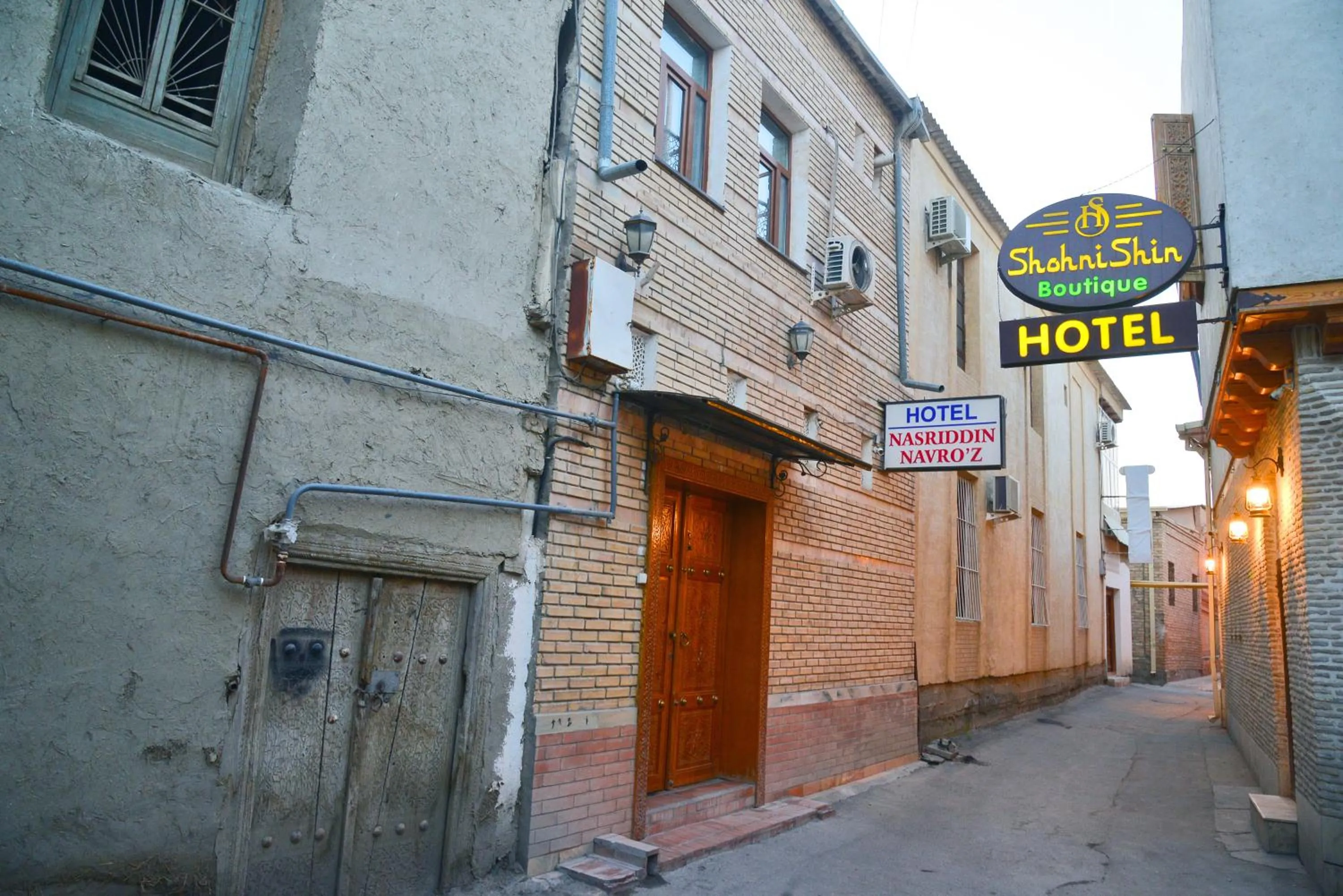 Facade/entrance in Best Hotel Nasriddin Navruz 1 Minut way till Old City