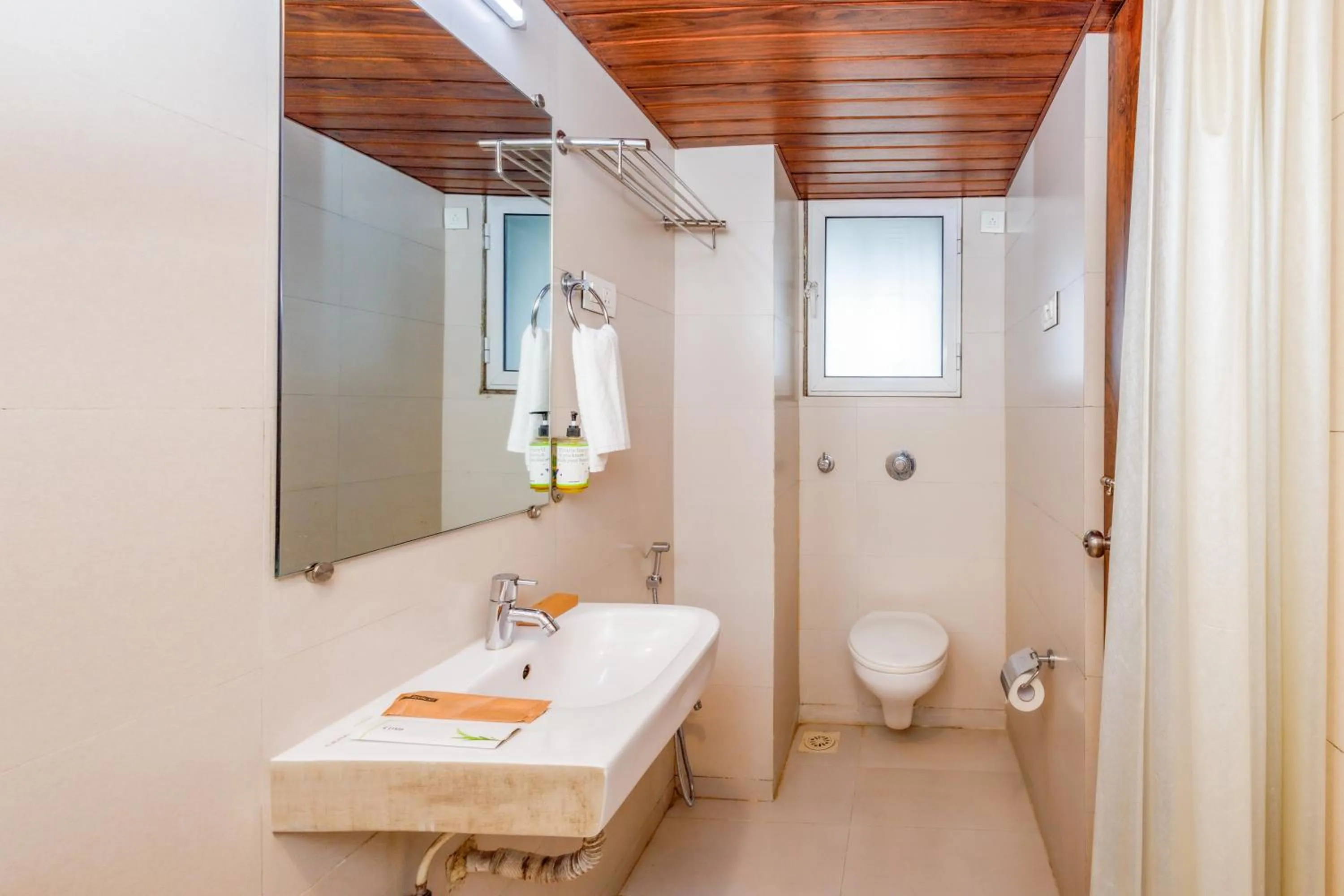 Toilet in J Hotel - J ESVI