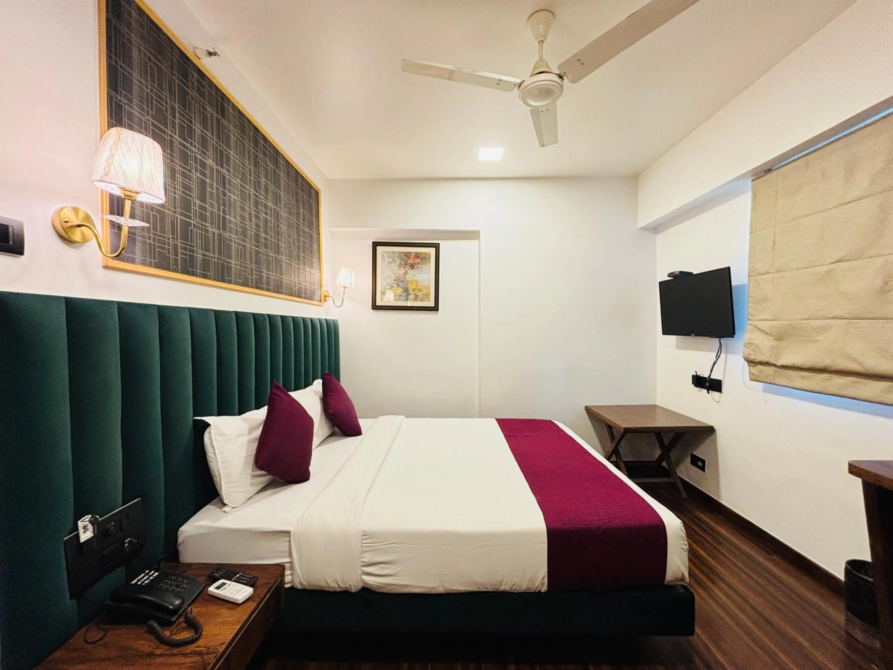 Bedroom, Bed in J Hotel and Banquets