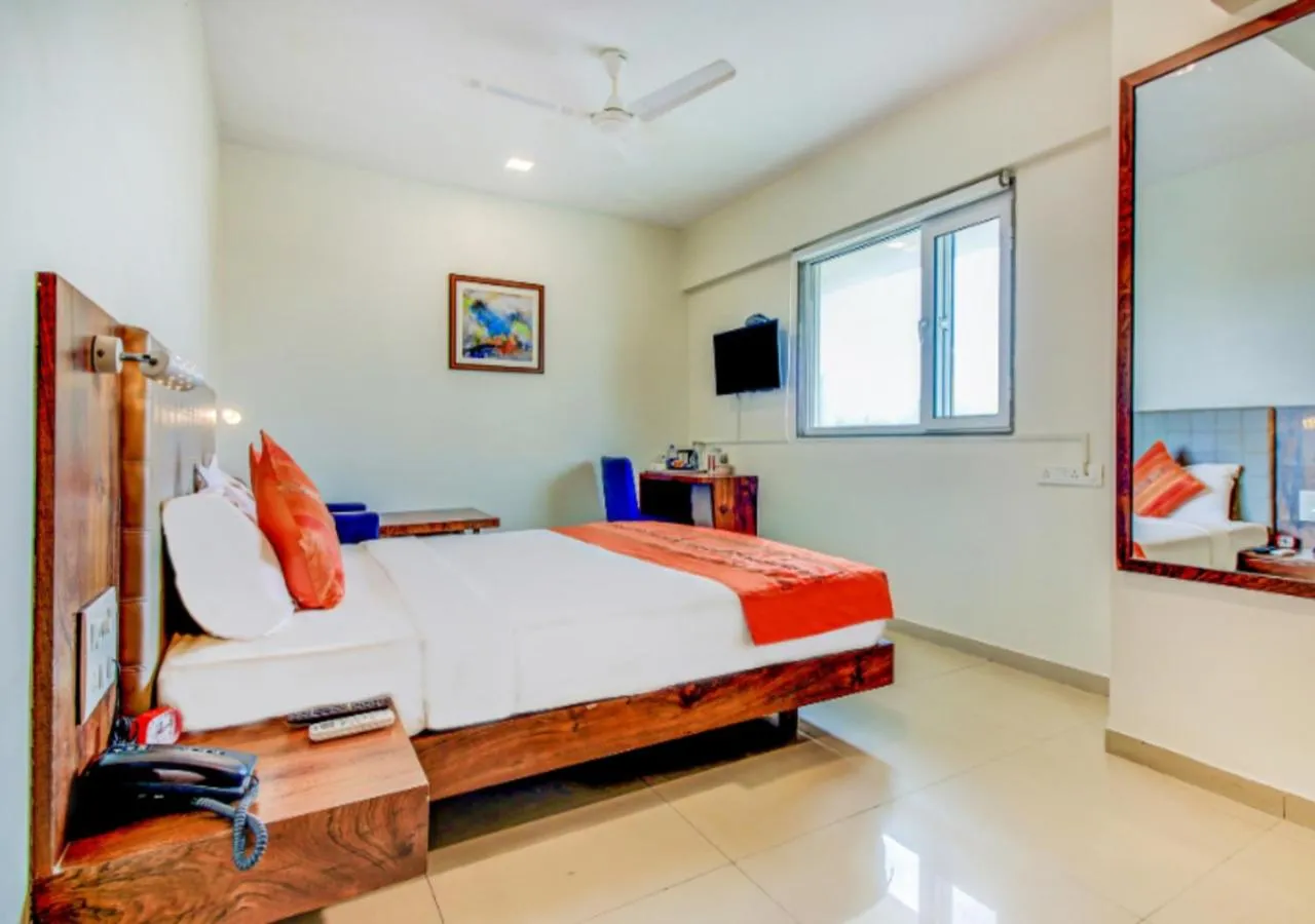 Photo of the whole room, Bed in J Hotel - J ESVI