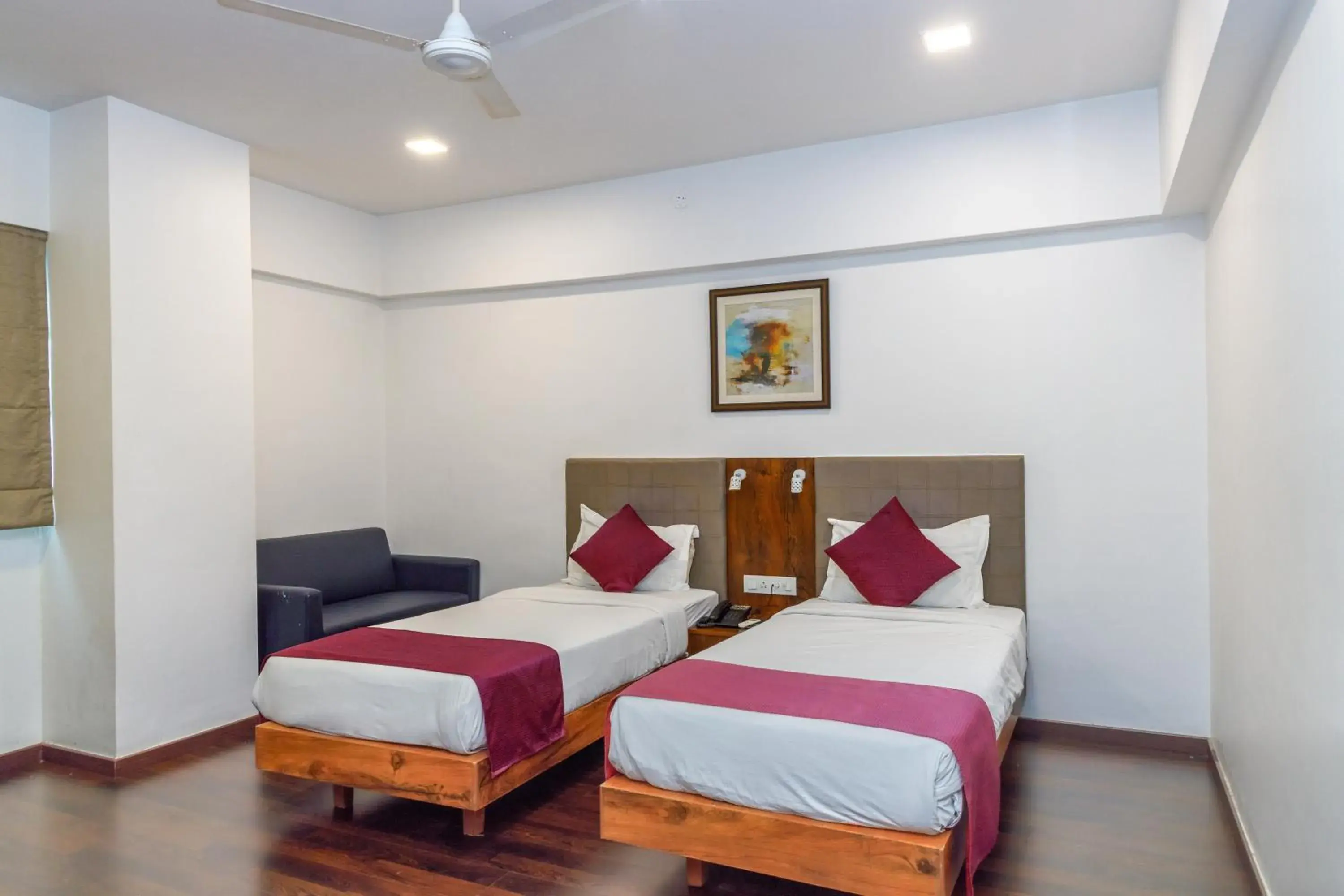 Superior Double or Twin Room in J Hotel - J ESVI Superior Double or Twin Room in J Hotel - J ESVI