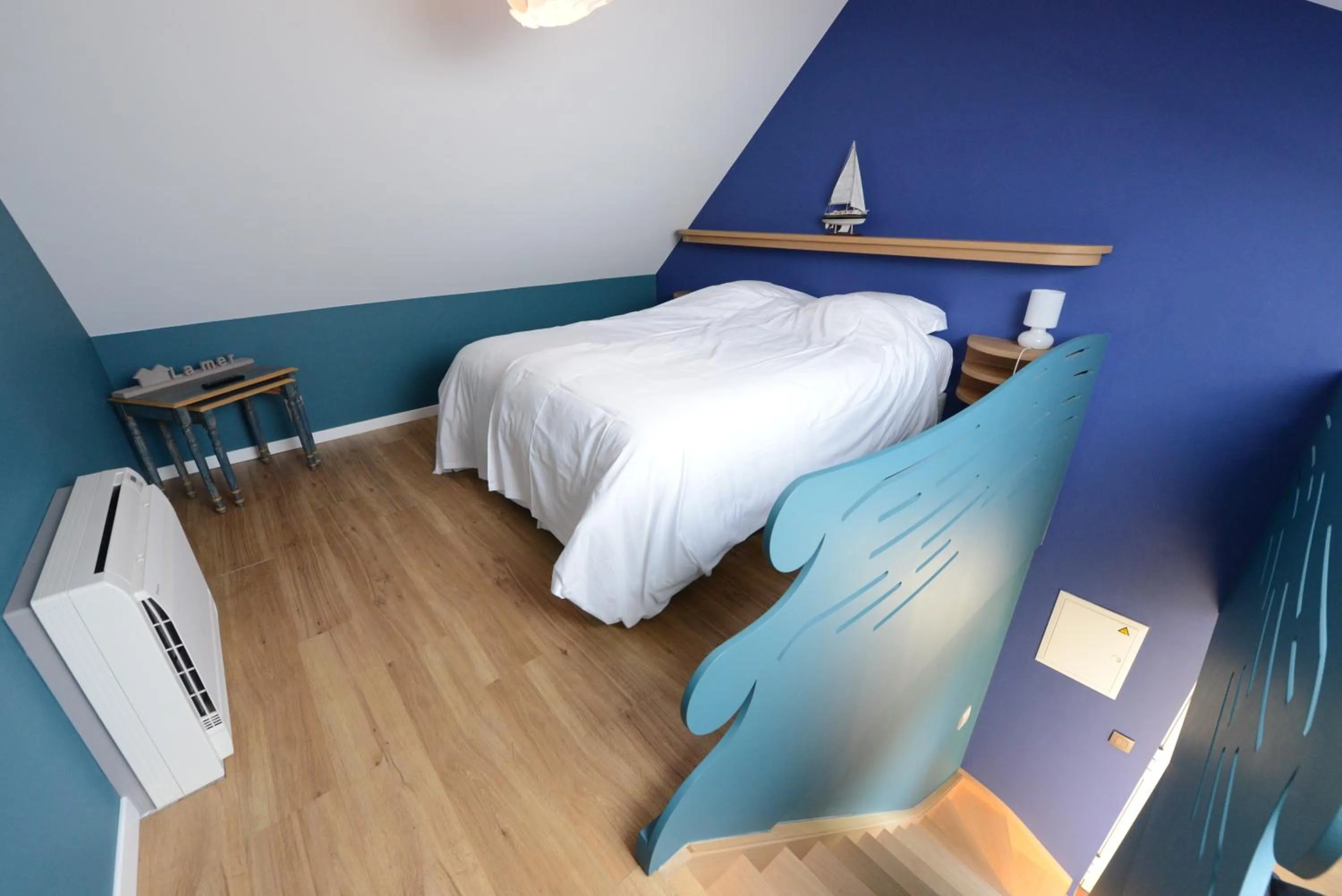 Photo of the whole room in Les Coteaux du Vinave