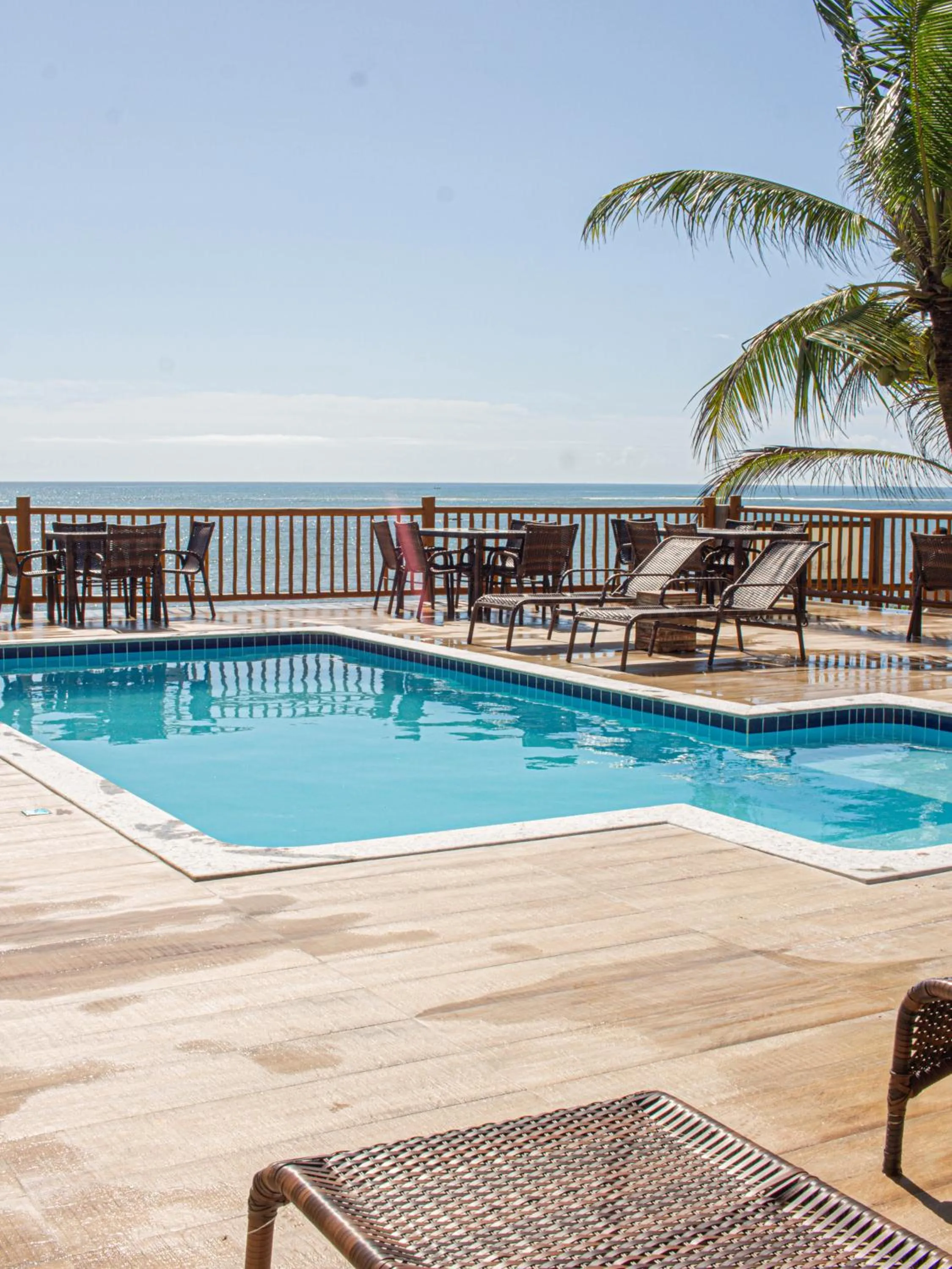 Swimming pool in Arraial Bangalô Praia Hotel