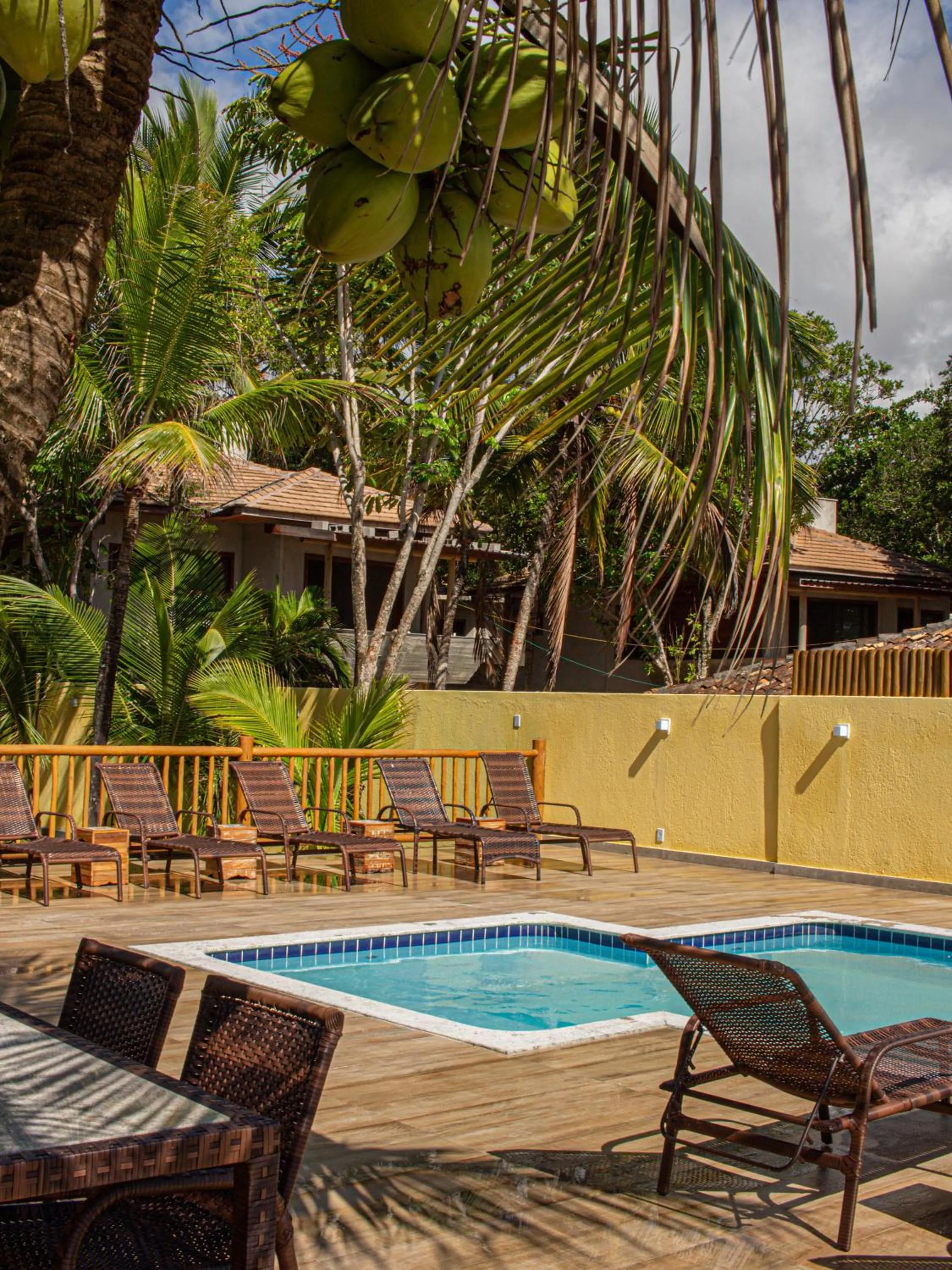 Swimming pool in Arraial Bangalô Praia Hotel