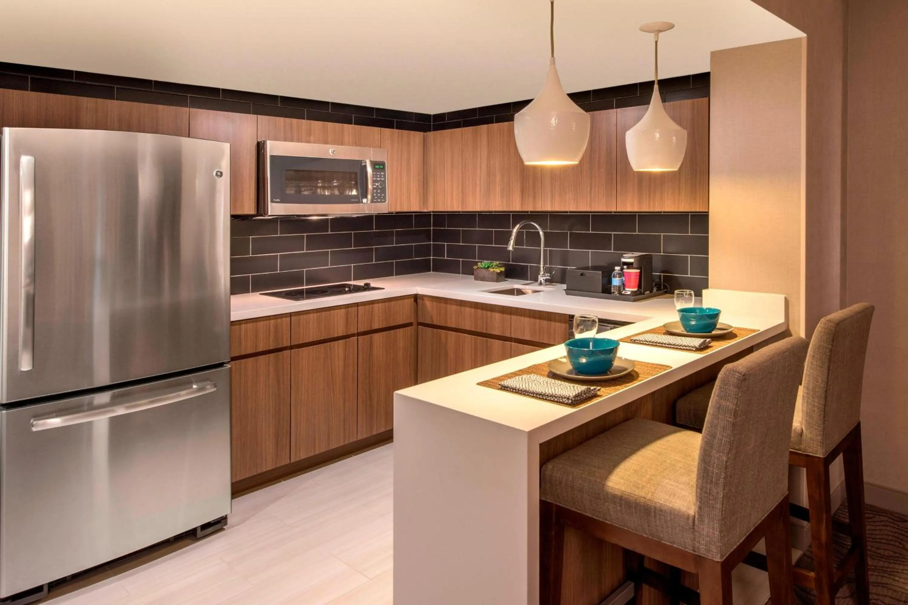 Kitchen or kitchenette in Denver Marriott Tech Center