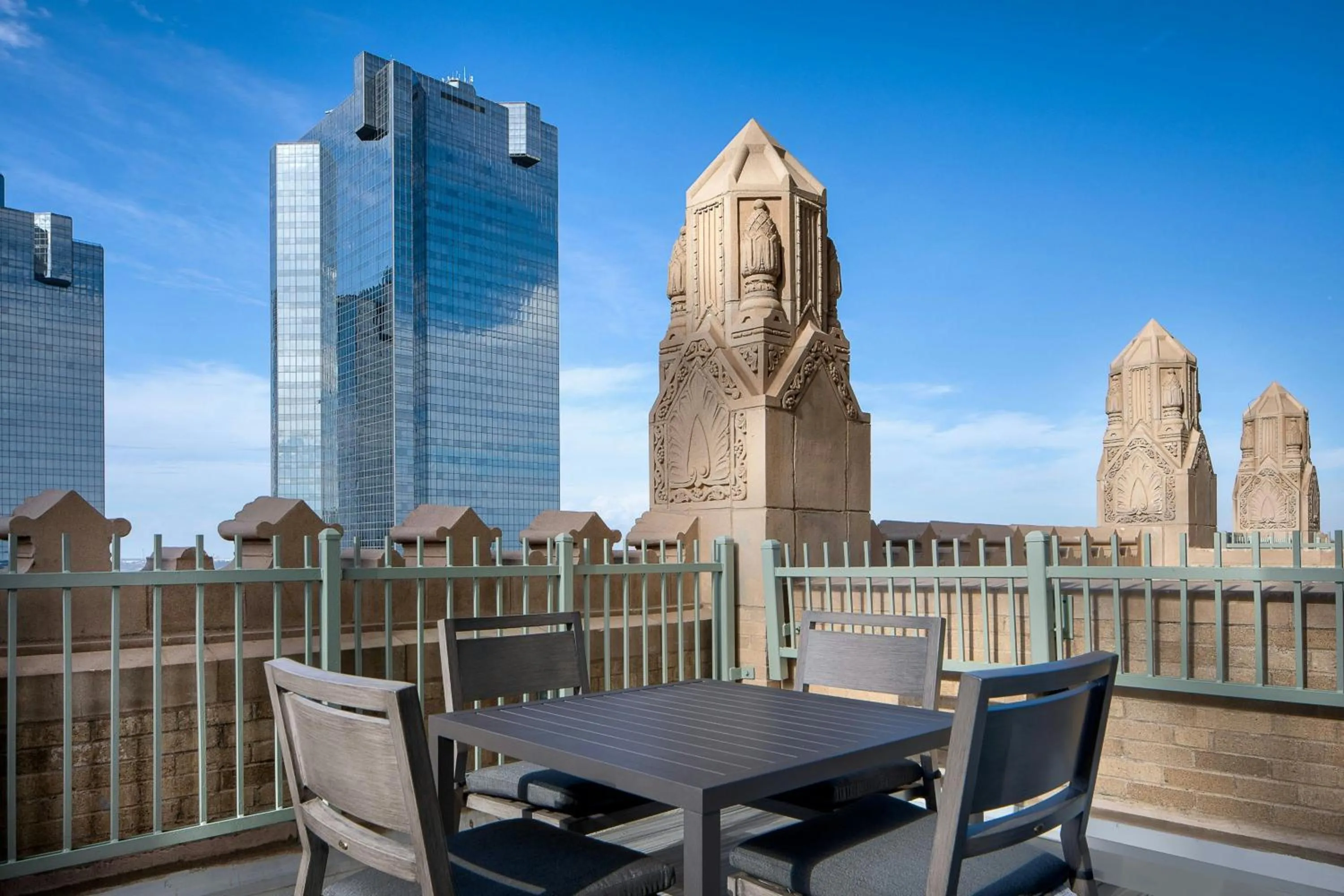 Property building in Courtyard Fort Worth Downtown/Blackstone