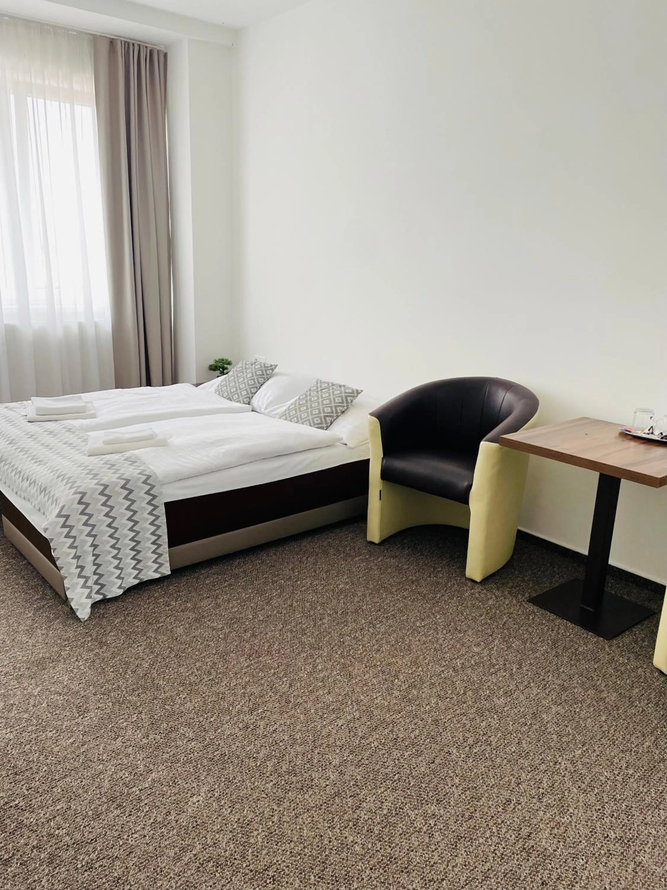 Photo of the whole room, Bed in Hotel Slanica