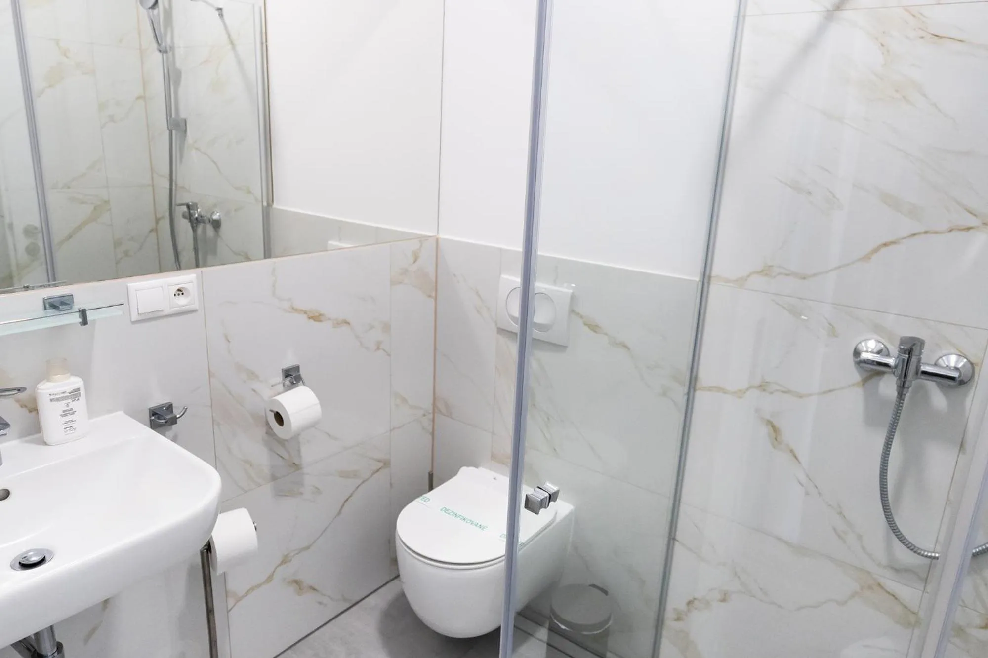 Shower in Hotel Slanica