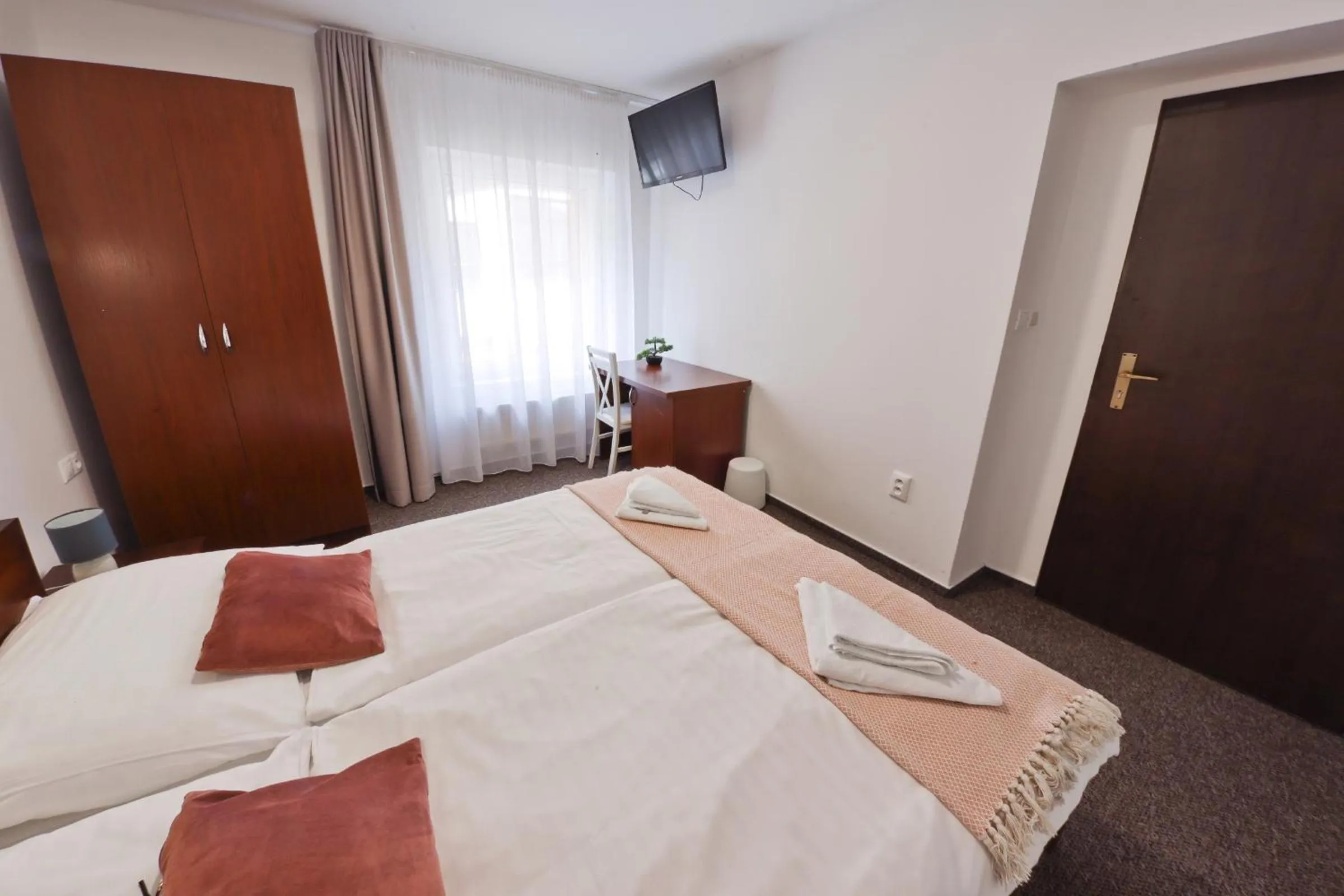 Photo of the whole room, Bed in Hotel Slanica