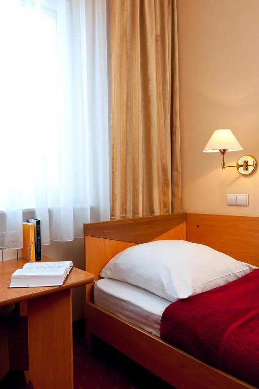Bed in Hotel Albatros