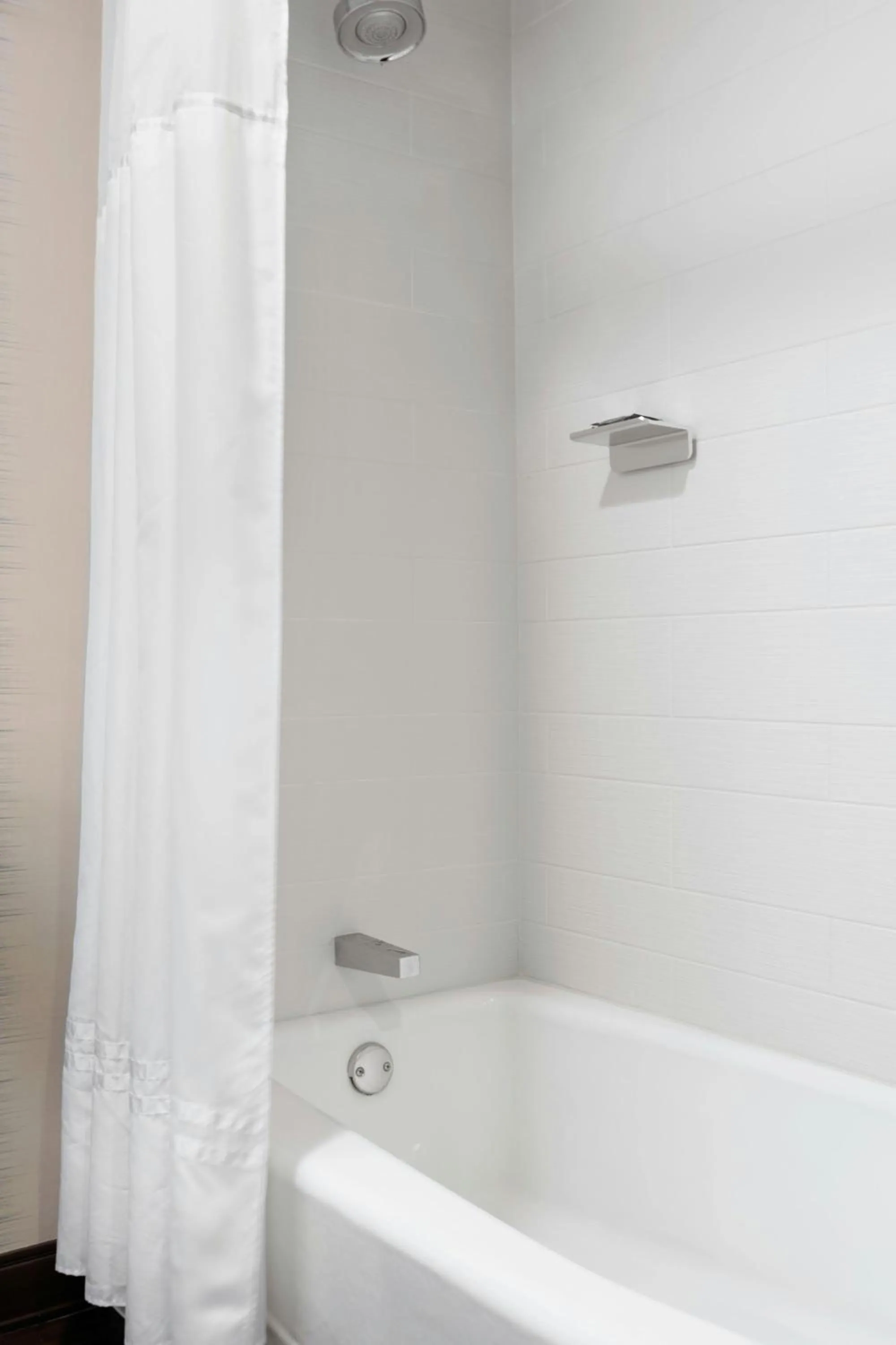 Bathroom in Des Moines Marriott Downtown