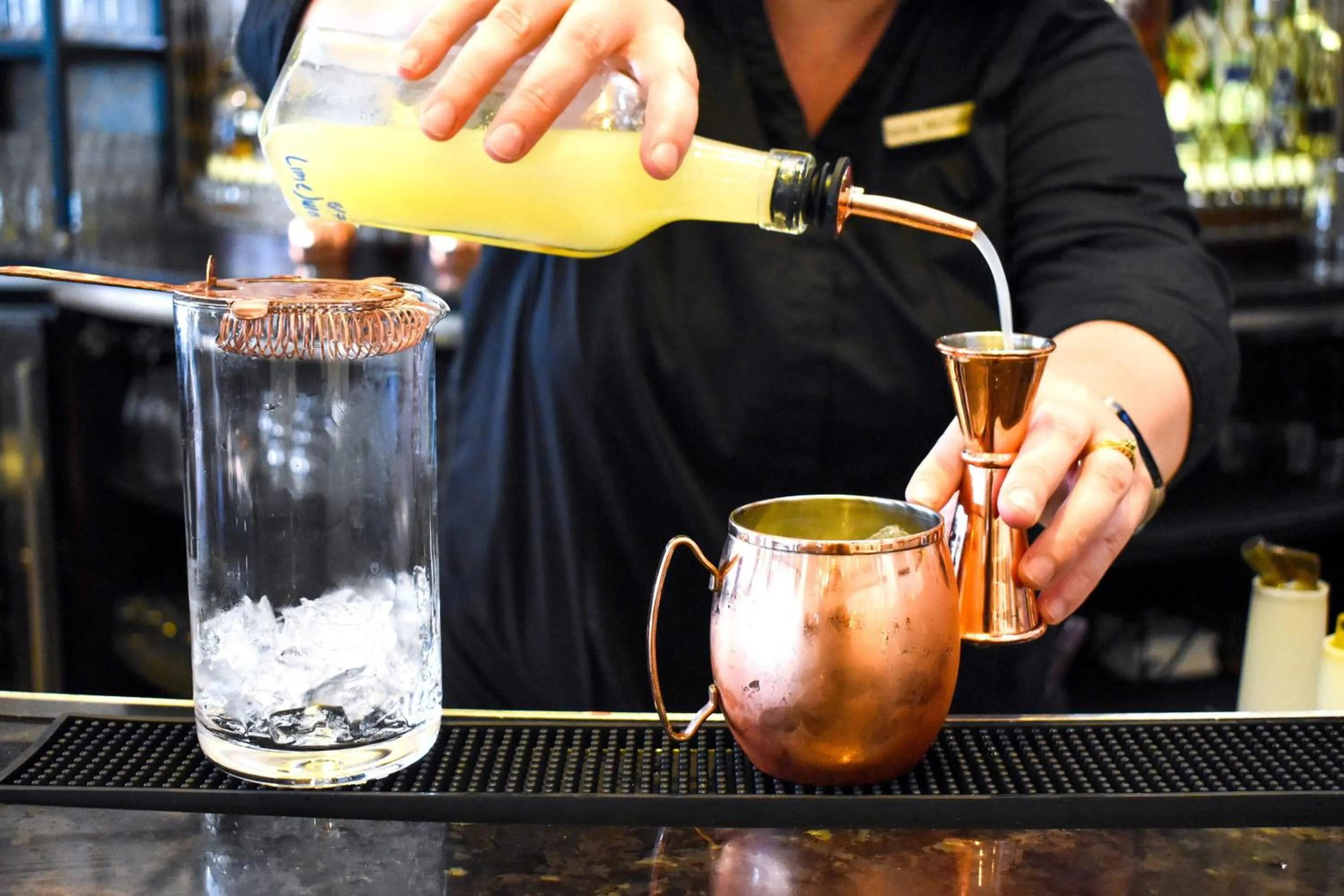 Restaurant/places to eat in Des Moines Marriott Downtown