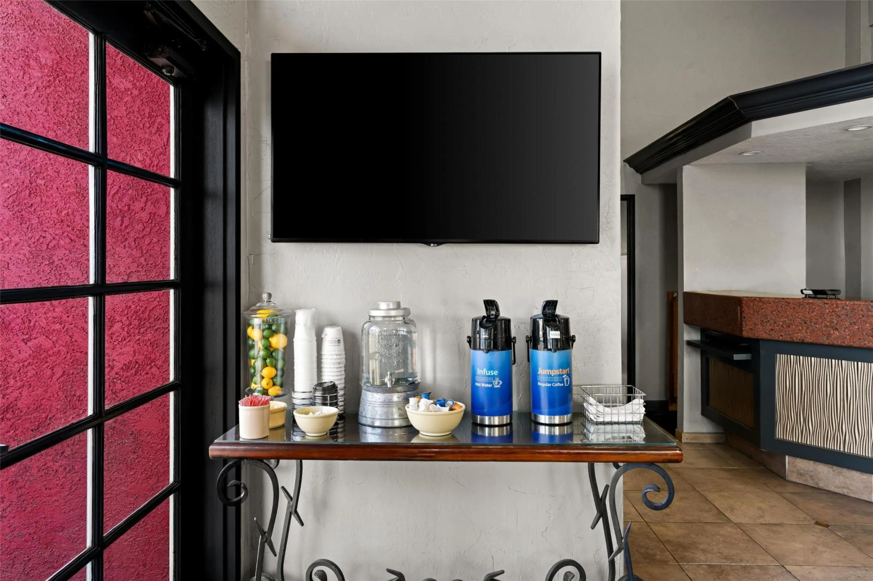 Lobby or reception in Best Western Desert Villa Inn