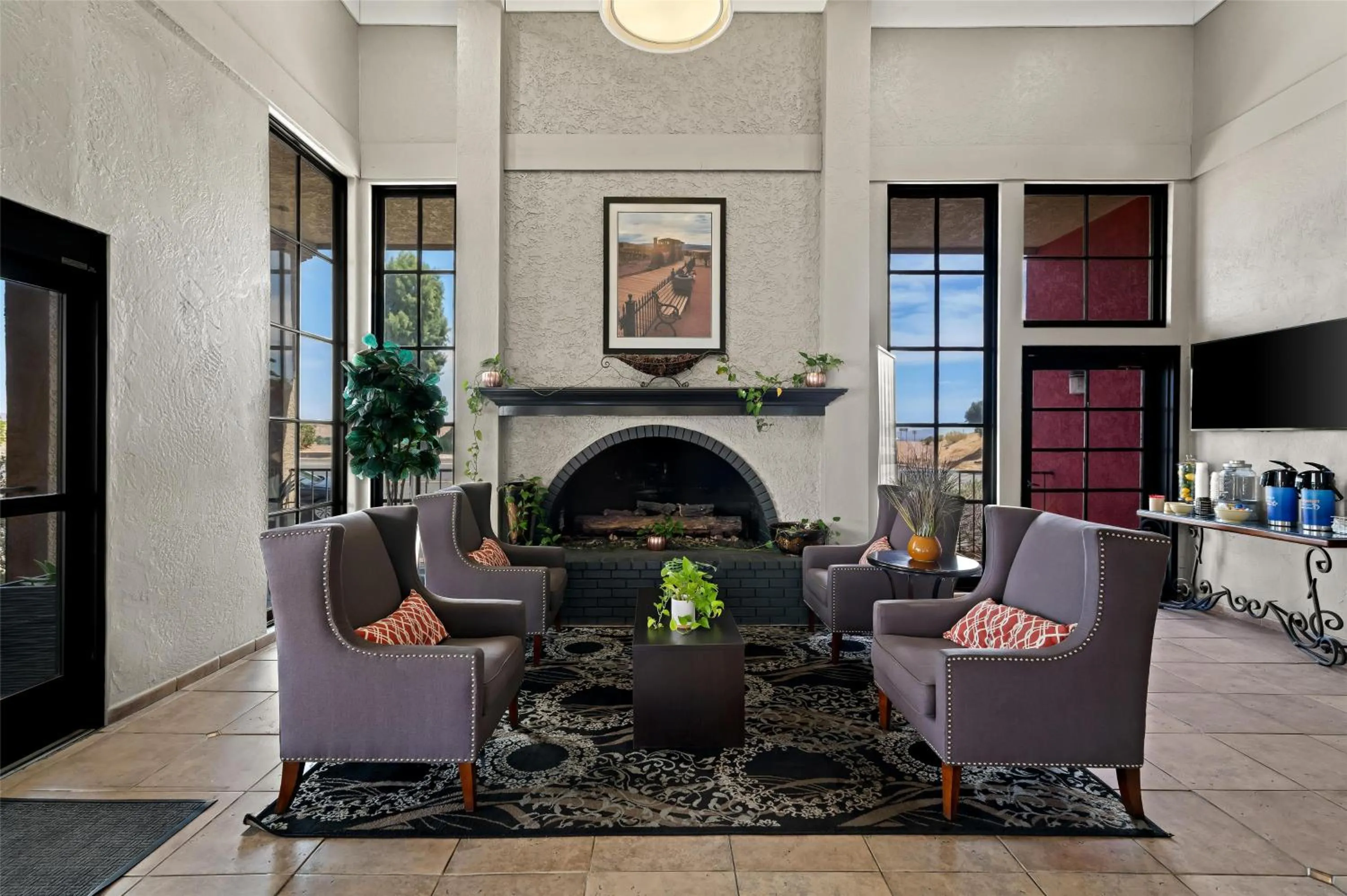 Lobby or reception in Best Western Desert Villa Inn