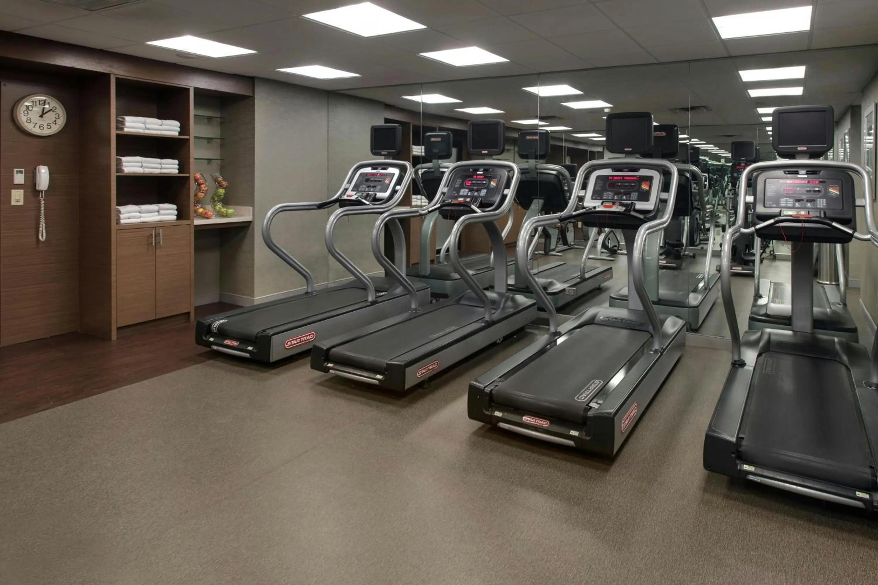 Fitness centre/facilities in Marriott Park Ridge