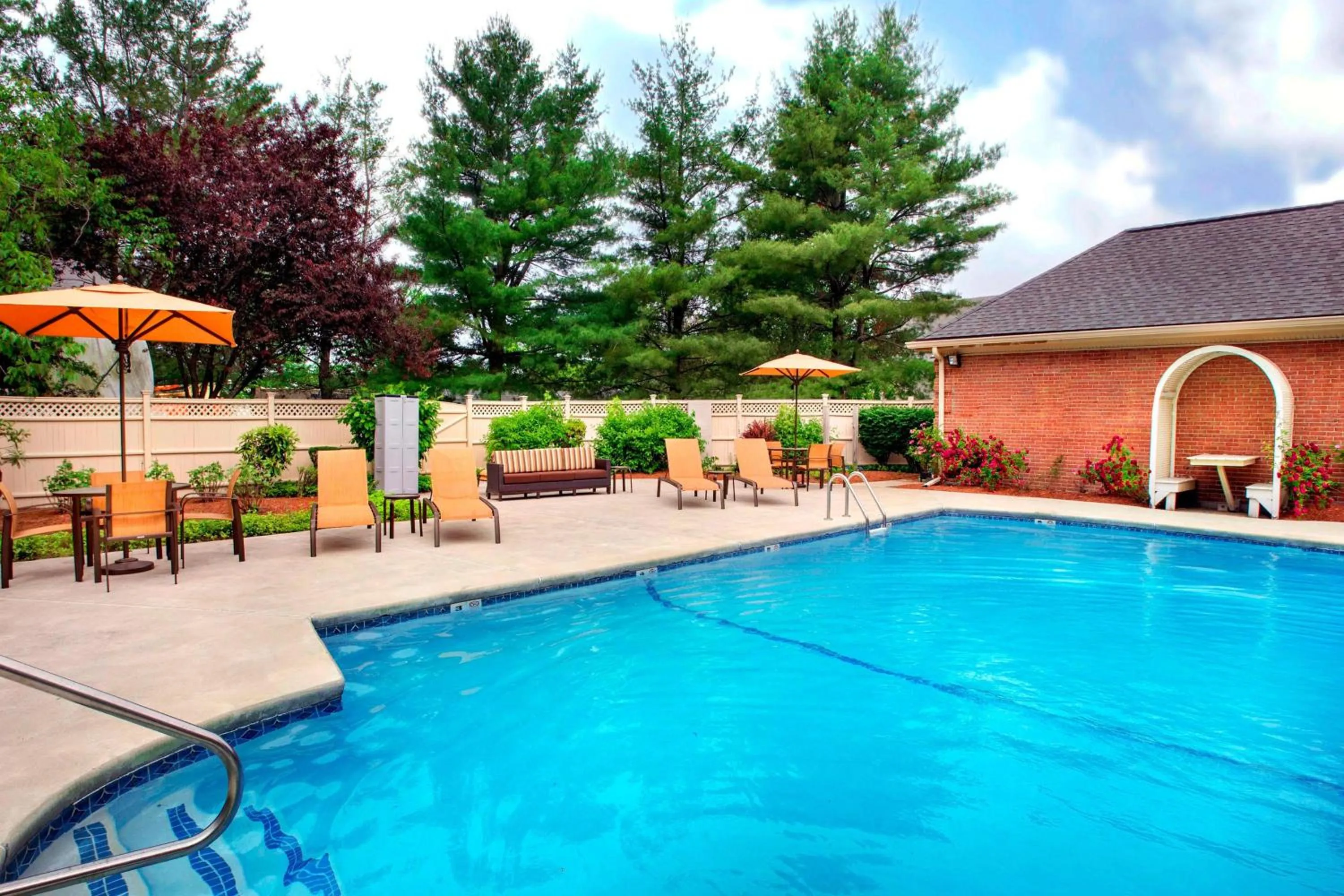 Pool view in Sonesta Select Tinton Falls Eatontown