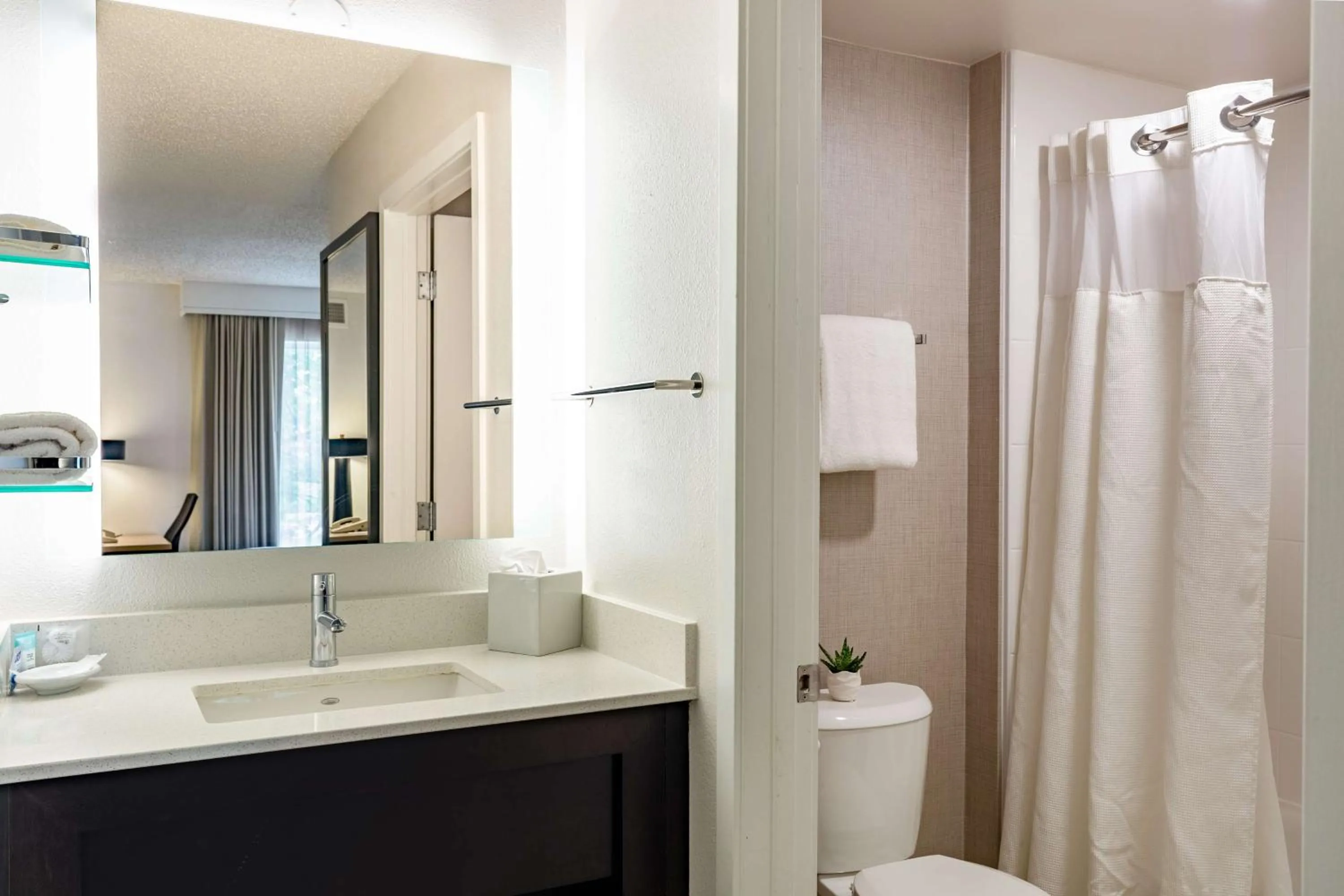 Bathroom in Sonesta ES Suites Parsippany Morris Plains