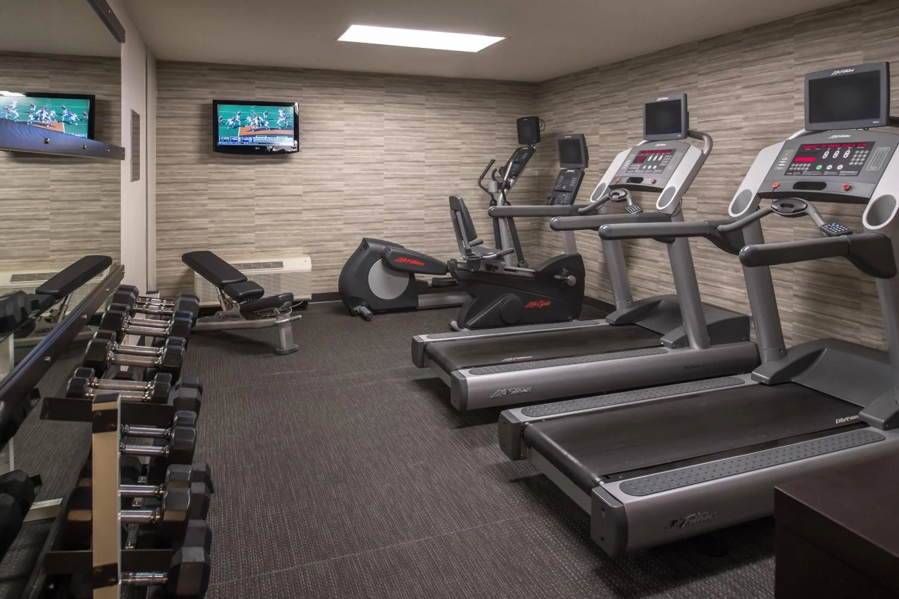 Fitness centre/facilities in Courtyard Spokane Downtown at the Convention Center