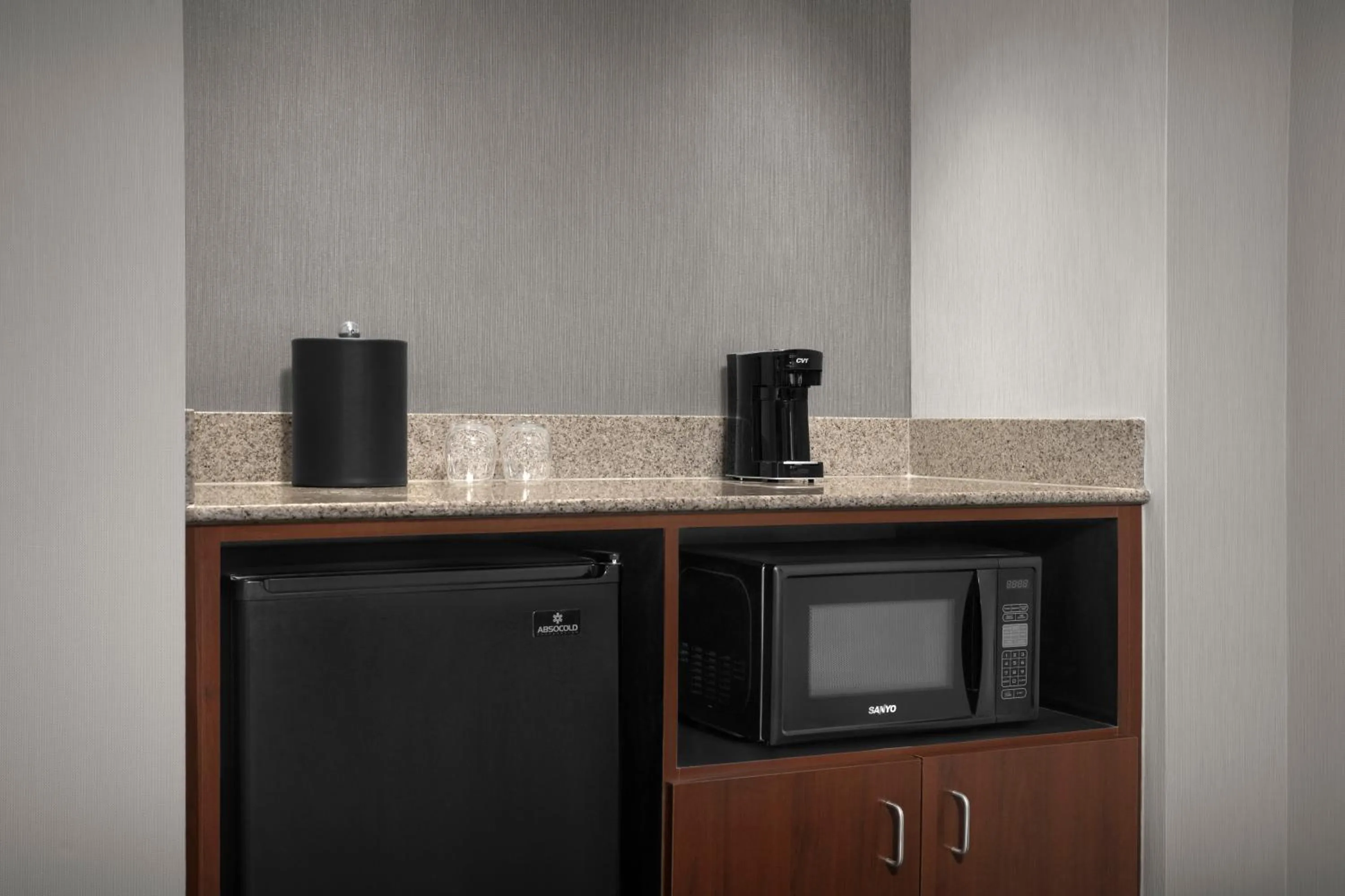 Kitchen or kitchenette in Courtyard Spokane Downtown at the Convention Center