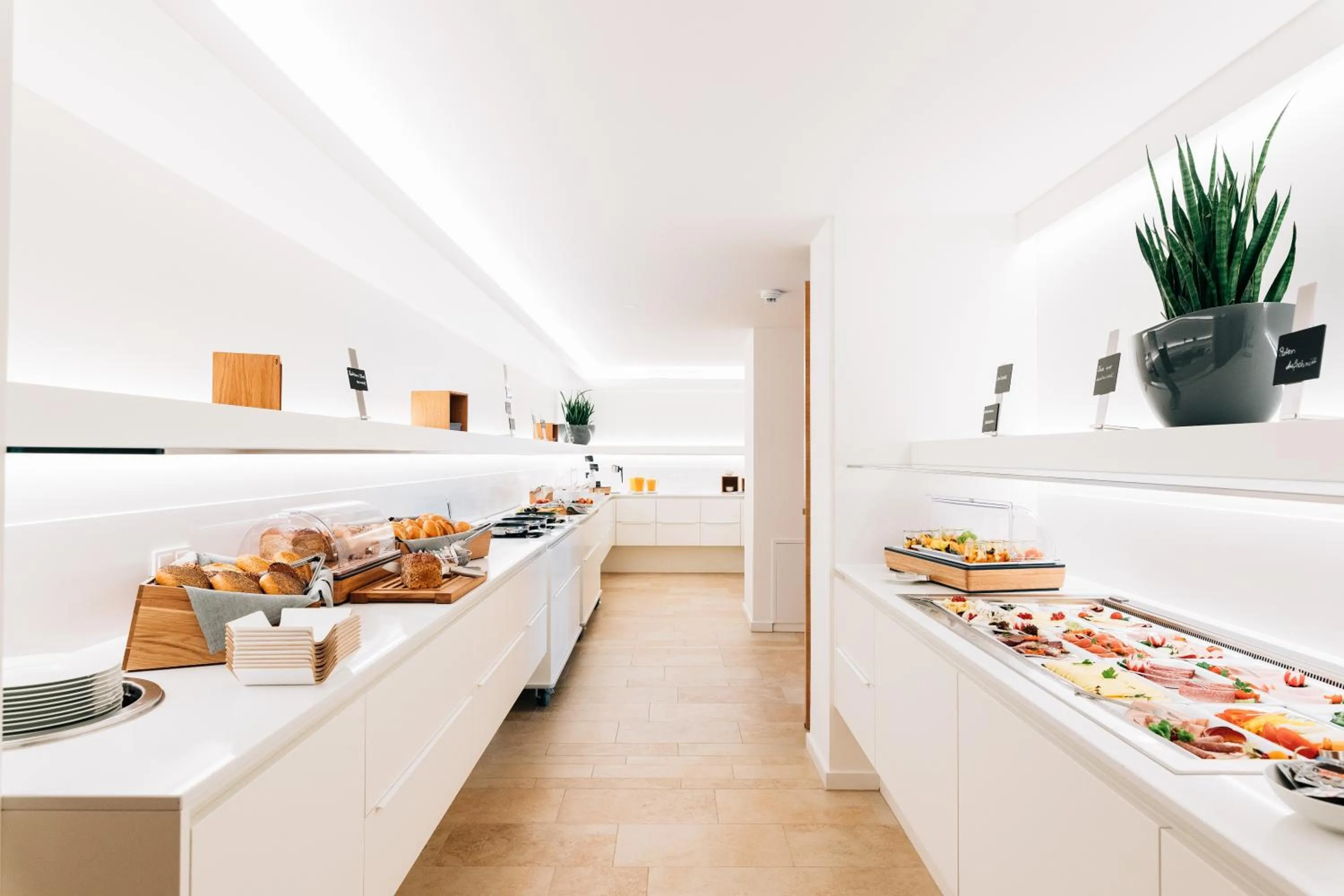 Buffet breakfast in Bildungs- und Tagungshaus Liborianum