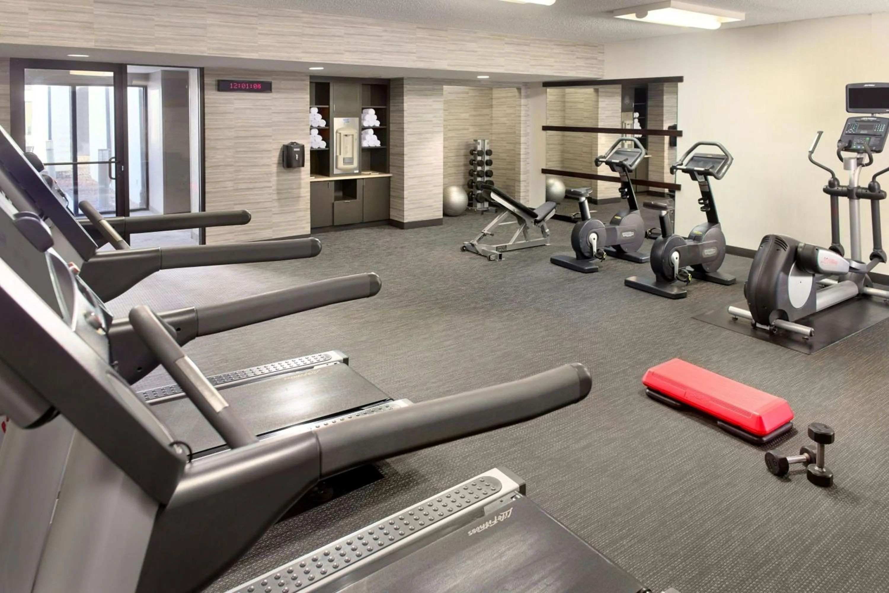 Fitness centre/facilities in Courtyard Greenville Haywood Mall