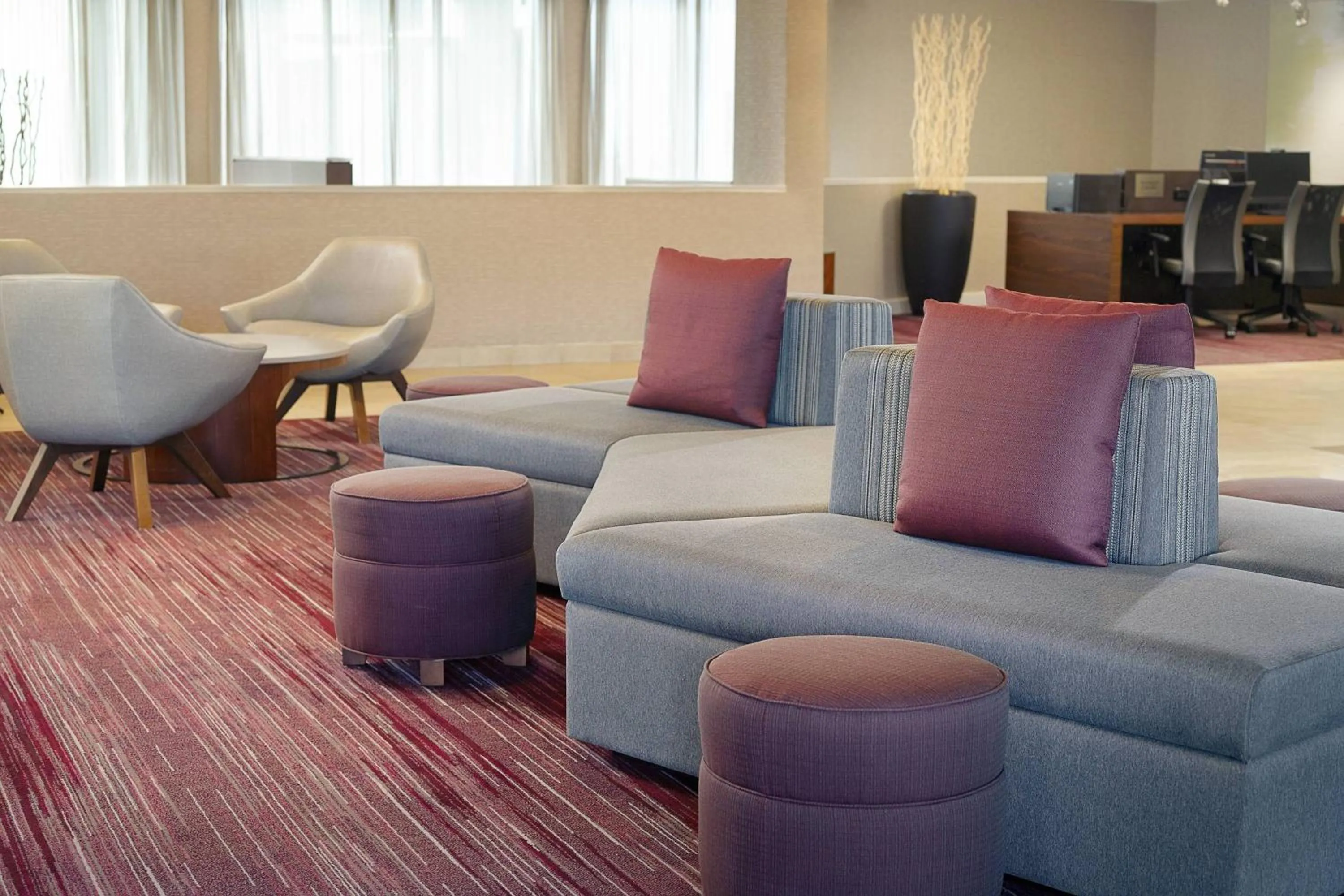 Lounge or bar in Courtyard Greenville Haywood Mall