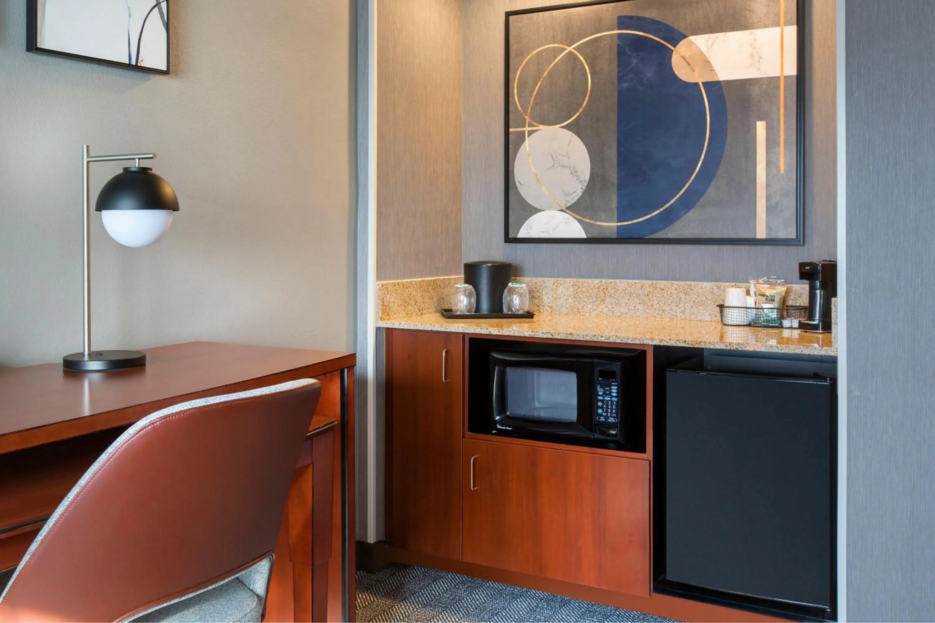 Lounge or bar in Courtyard by Marriott Tarrytown Westchester County