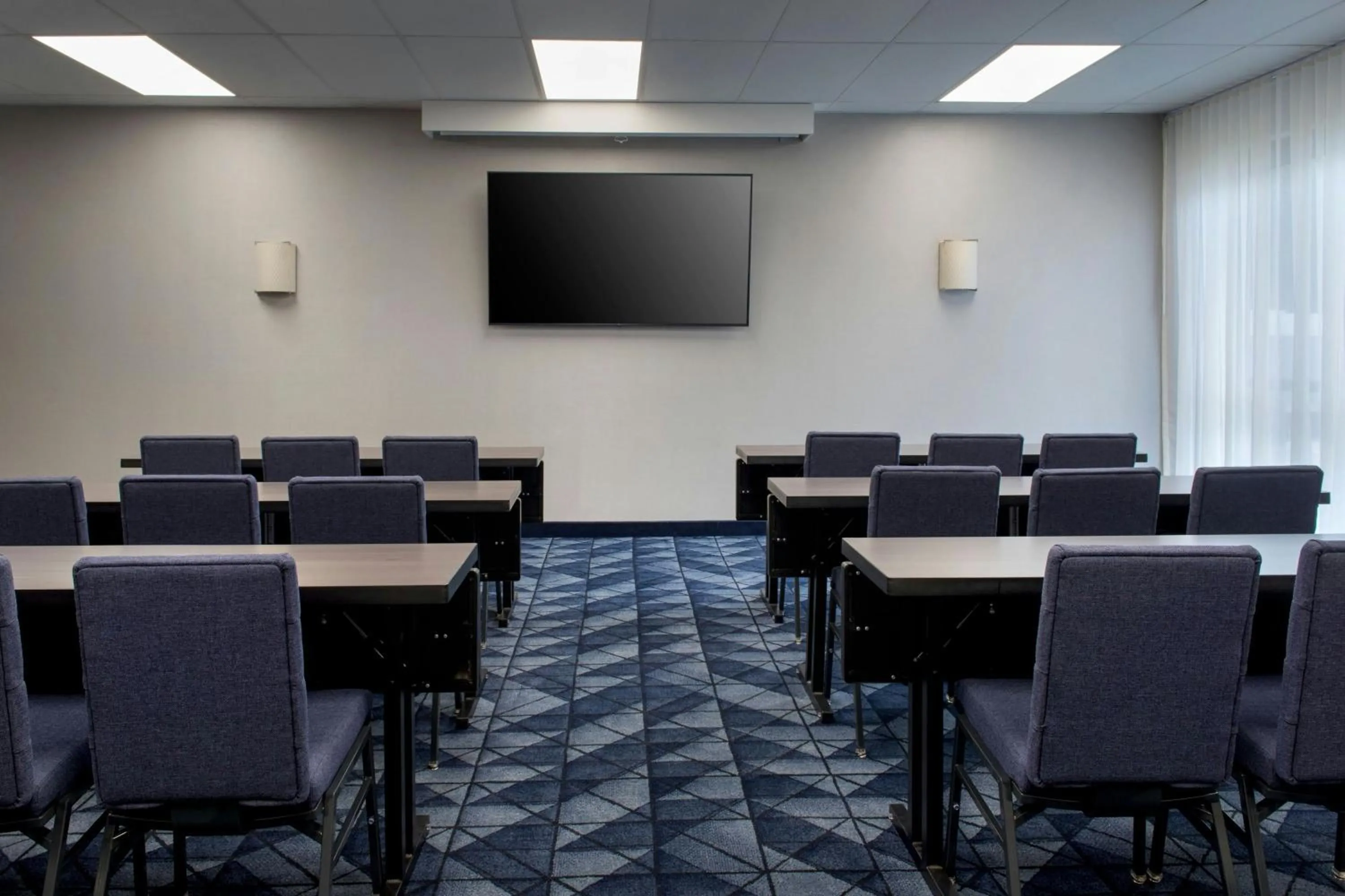 Meeting/conference room in Courtyard by Marriott Rye