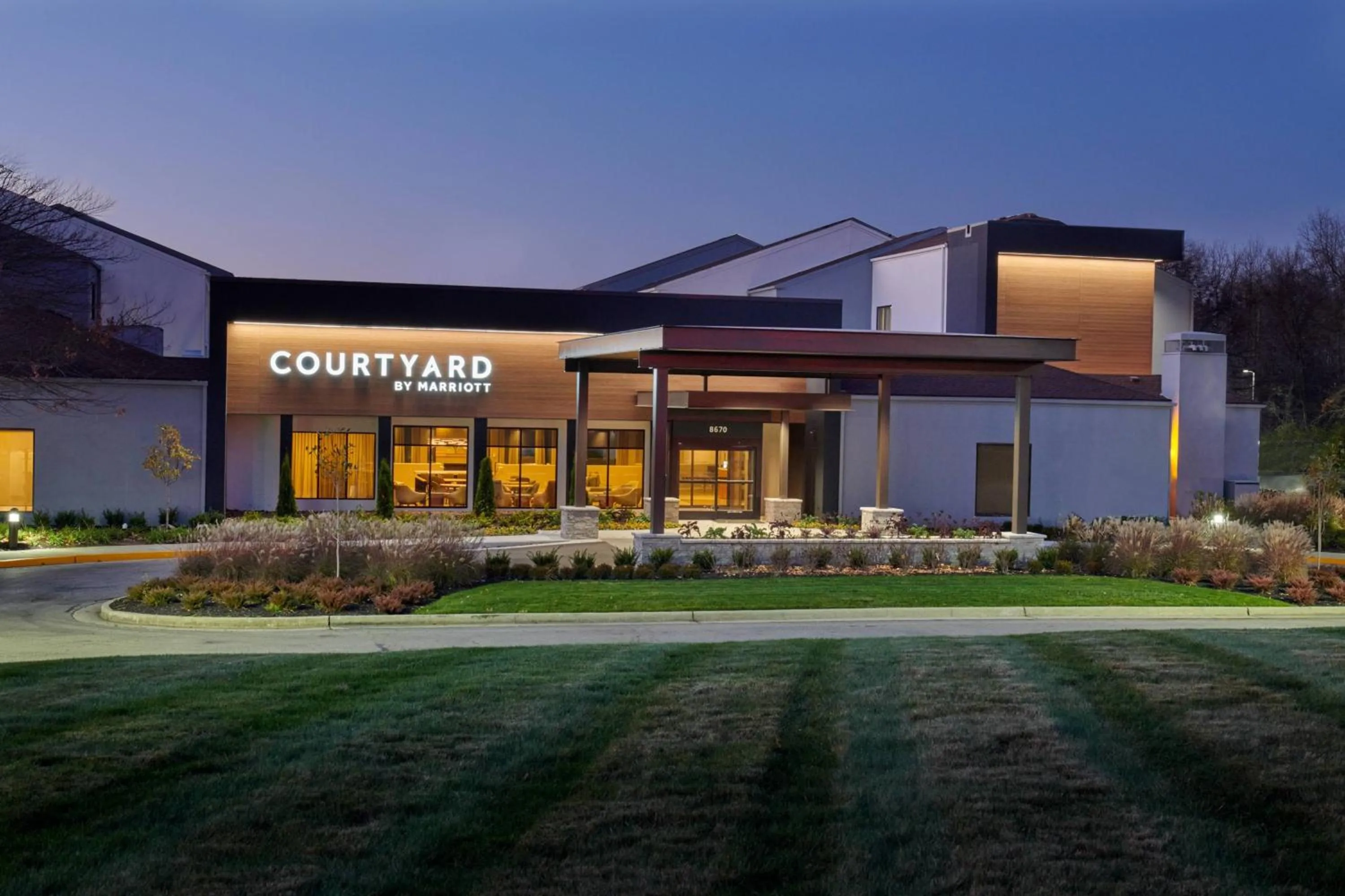 Property building in Courtyard by Marriott Indianapolis Castleton